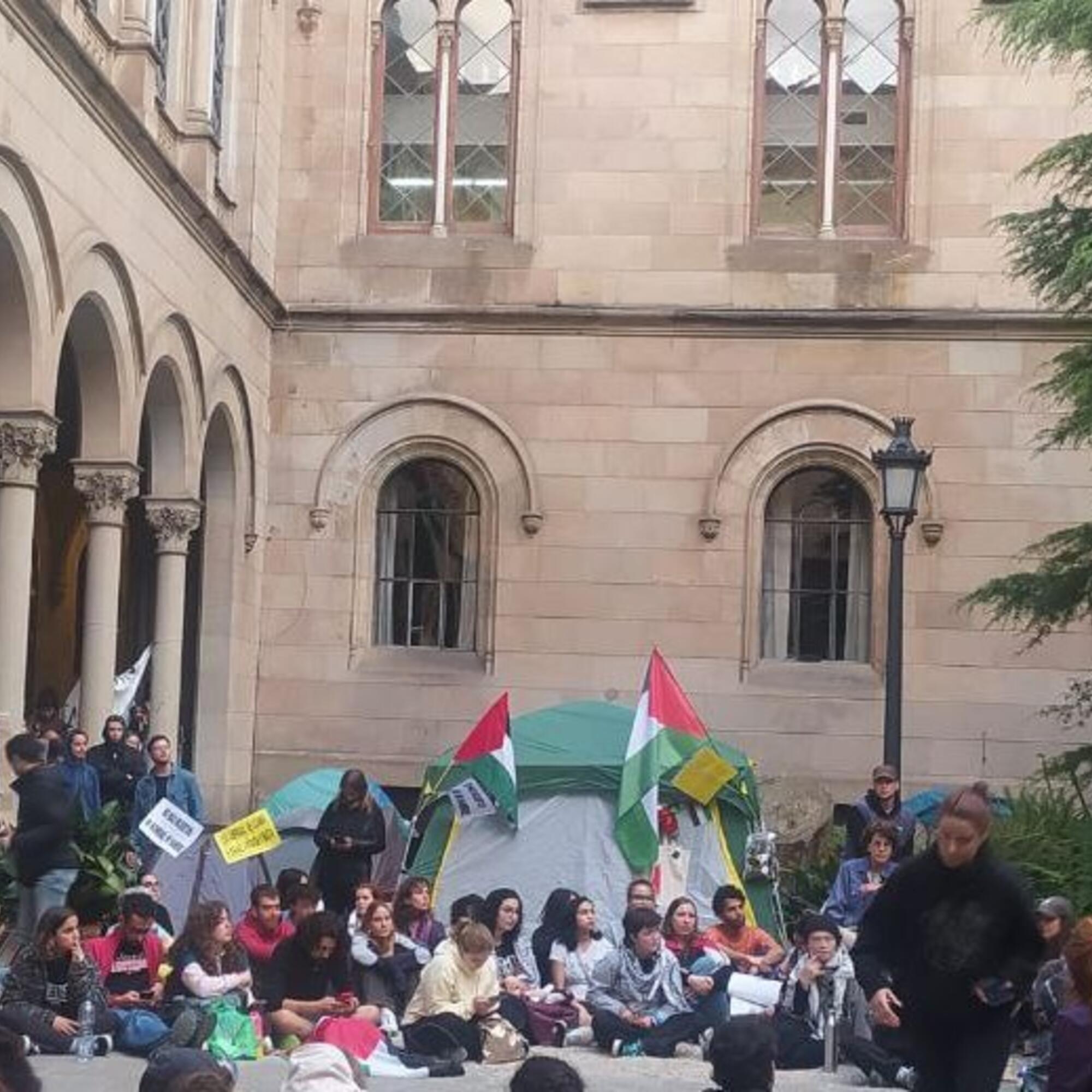 Acampada Universitaria por Palestina Barcelona