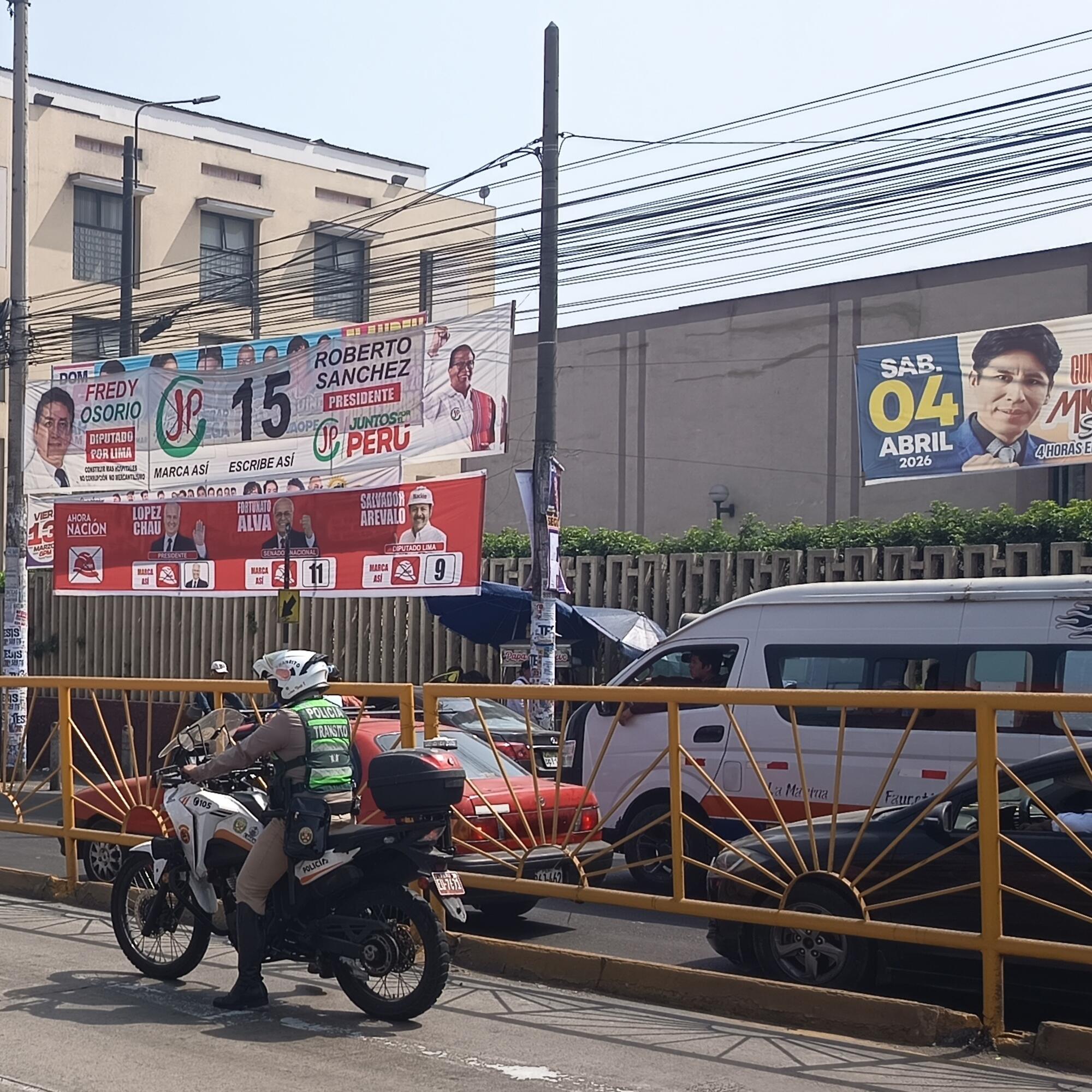 Propaganda electoral de Juntos por el Perú