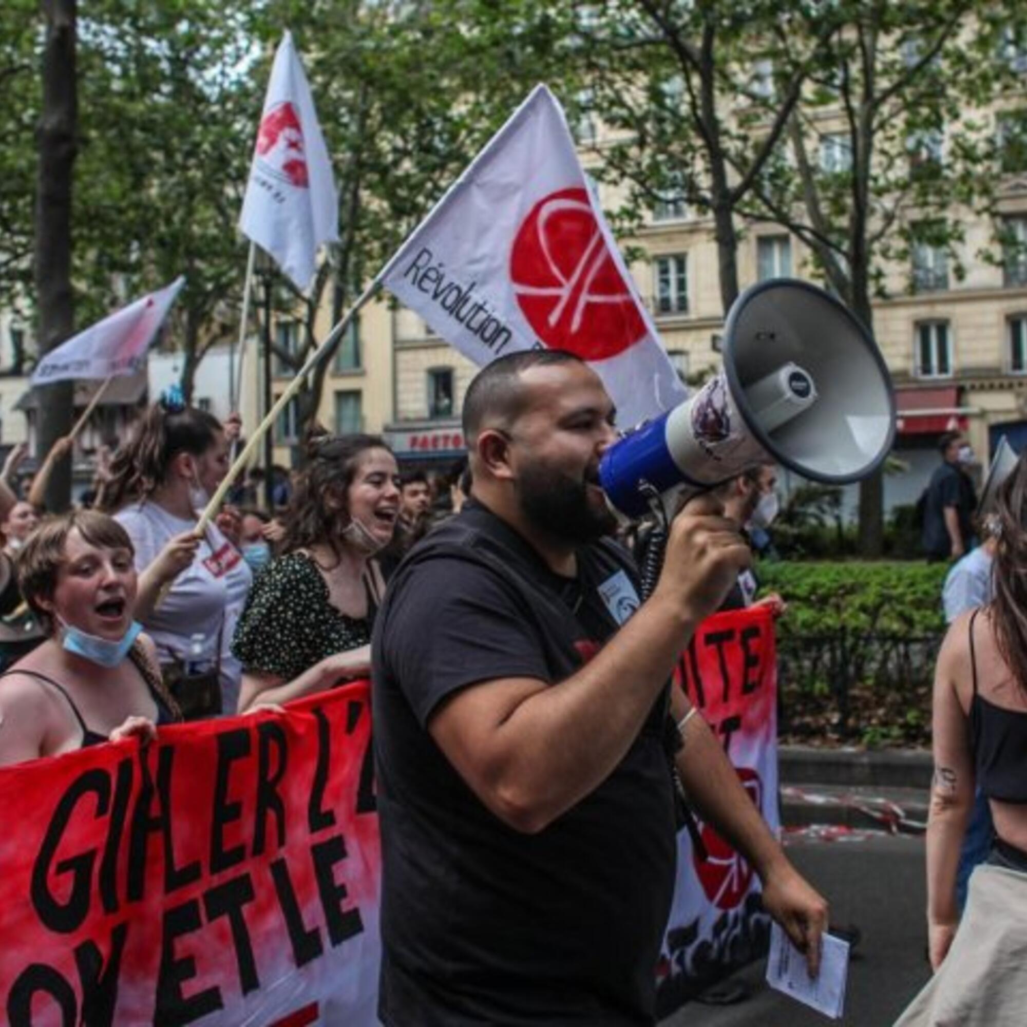  Anasse Kazib, trabajador ferroviario, activista y dirigente de Révolution Permanente