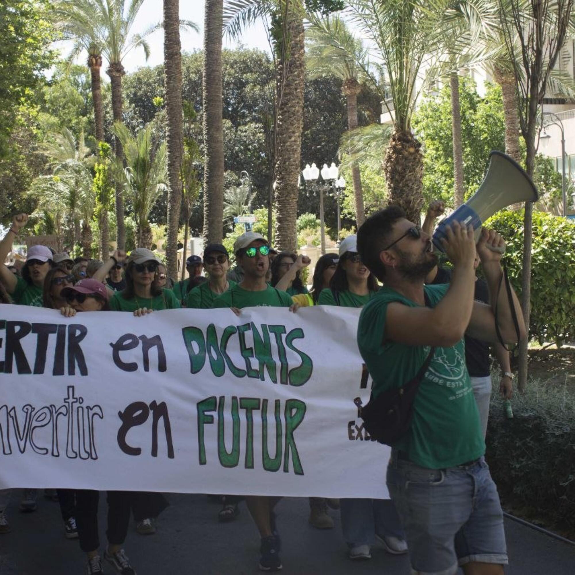 Pasacalles Alacant huelga indefinida  educación
