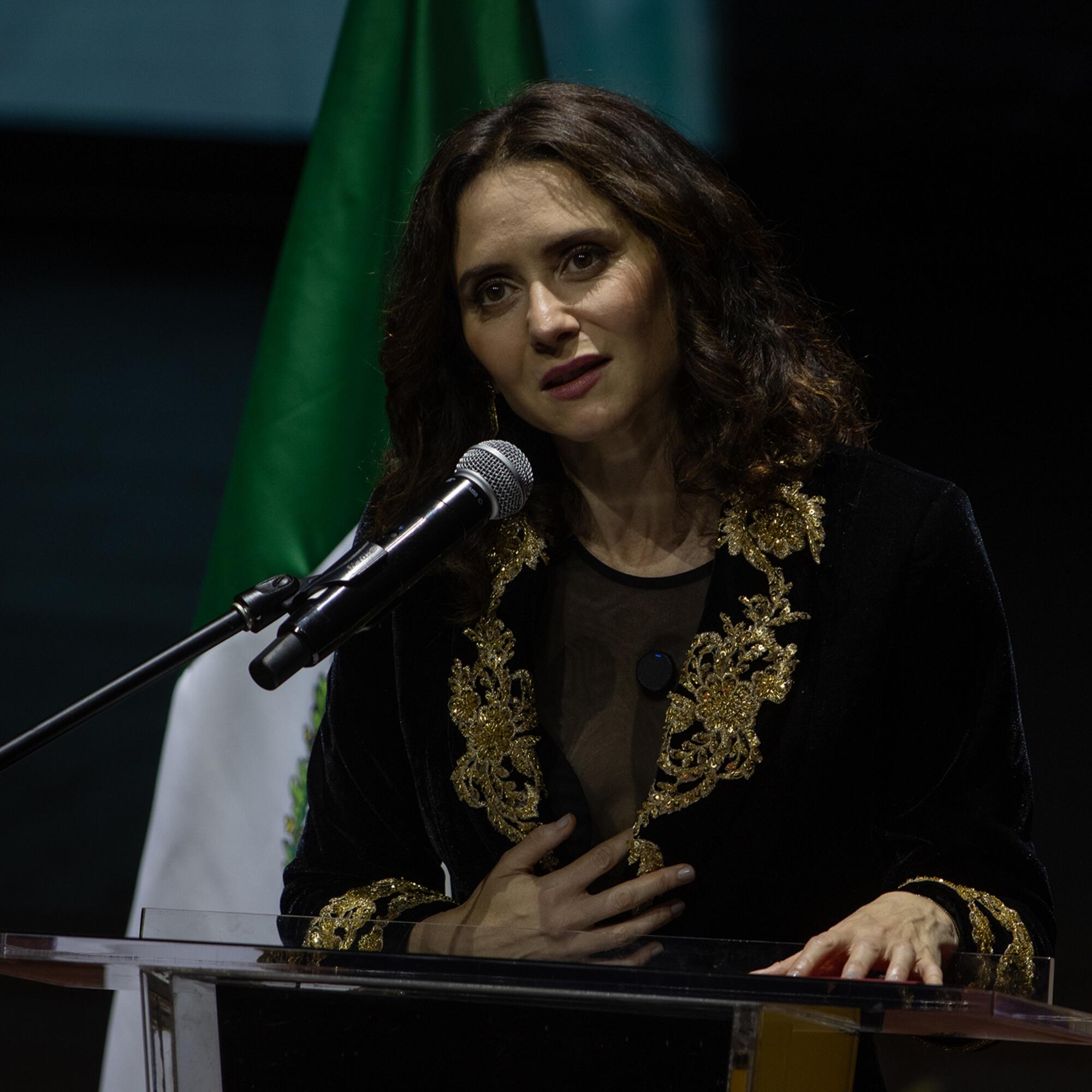 Ayuso México - 13