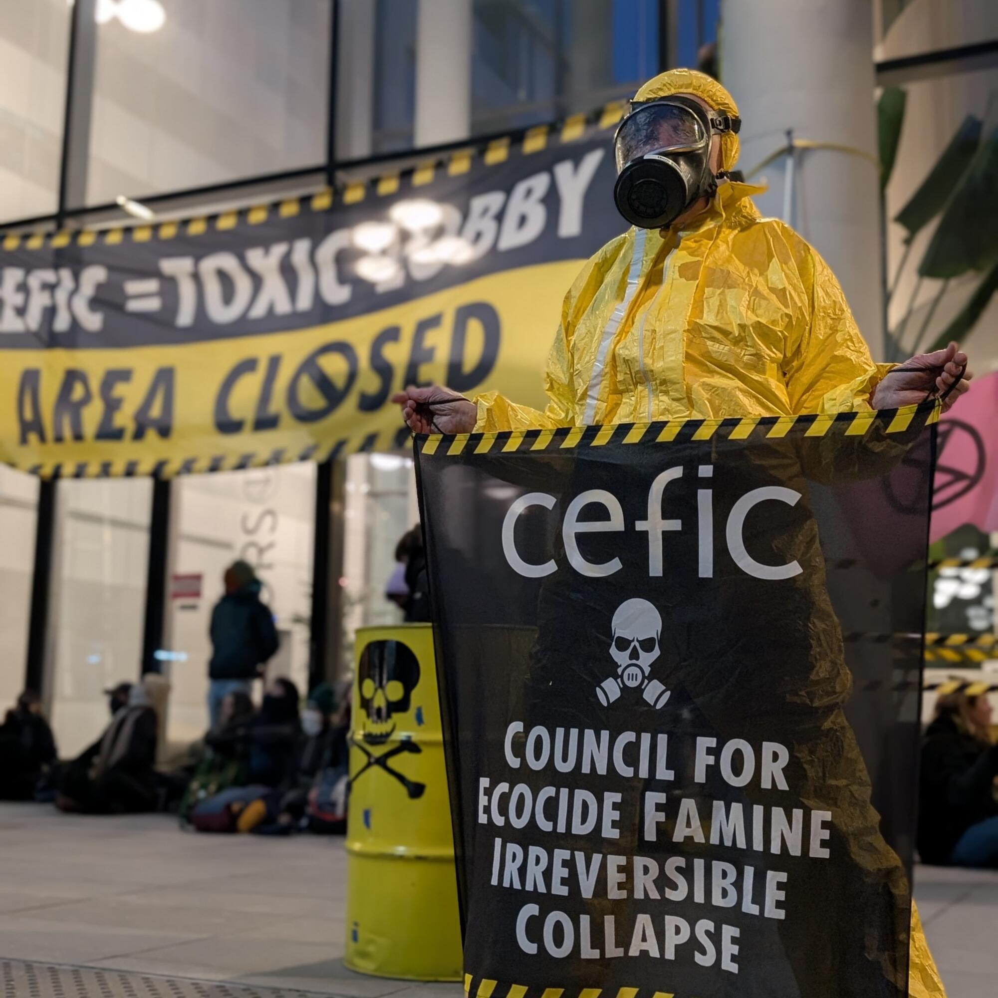 Acción directa contra el lobby CEFIC en Bruselas