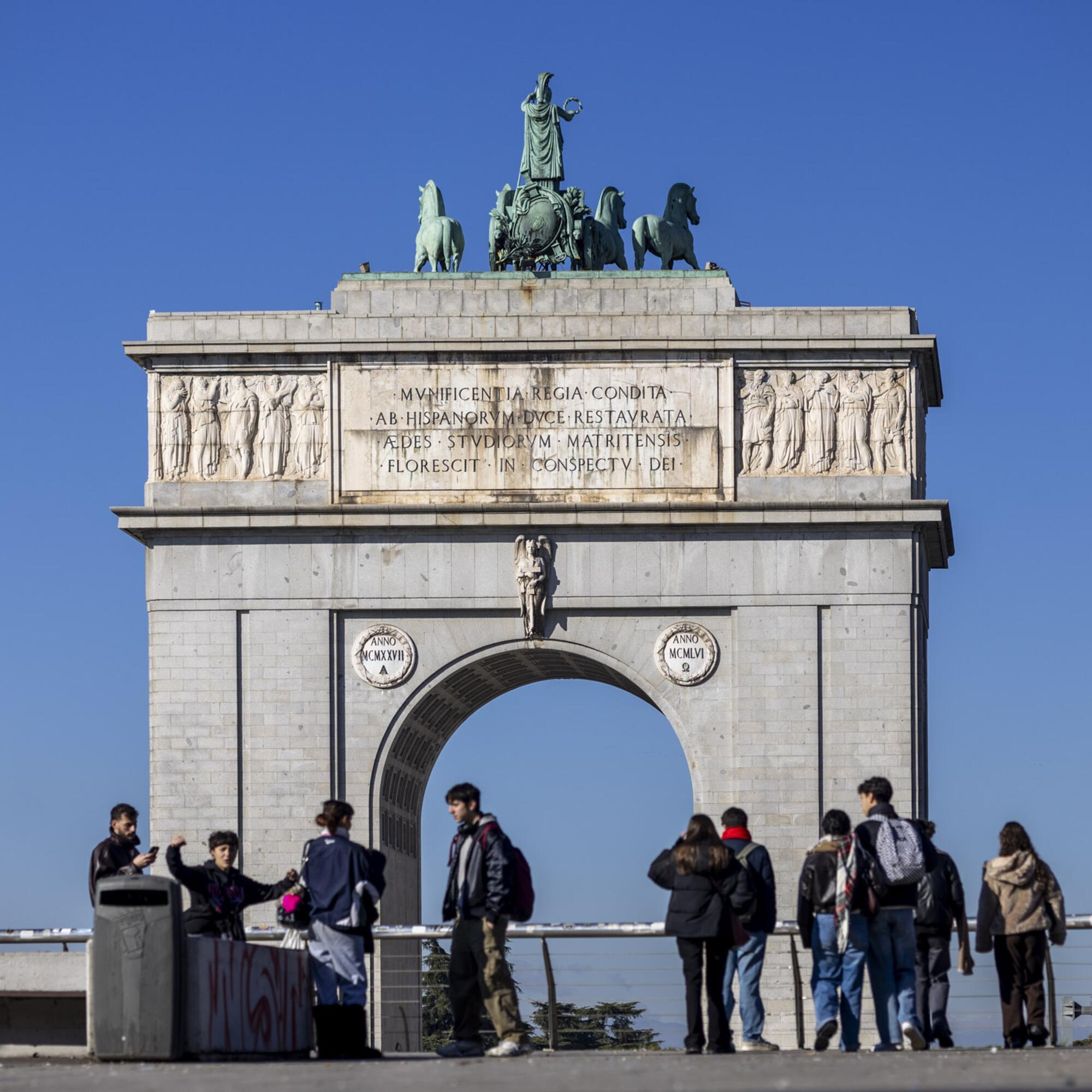 Arco de triunfo de Moncloa 