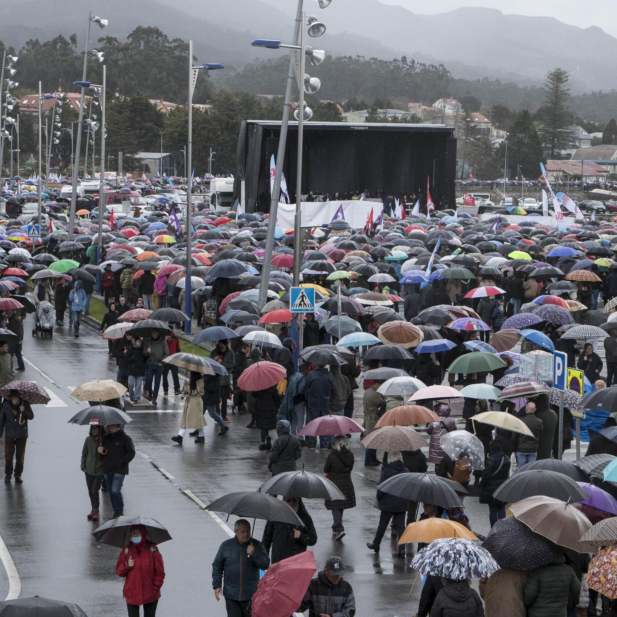 Manifestación A Pobra Altri Mina Touro - 6