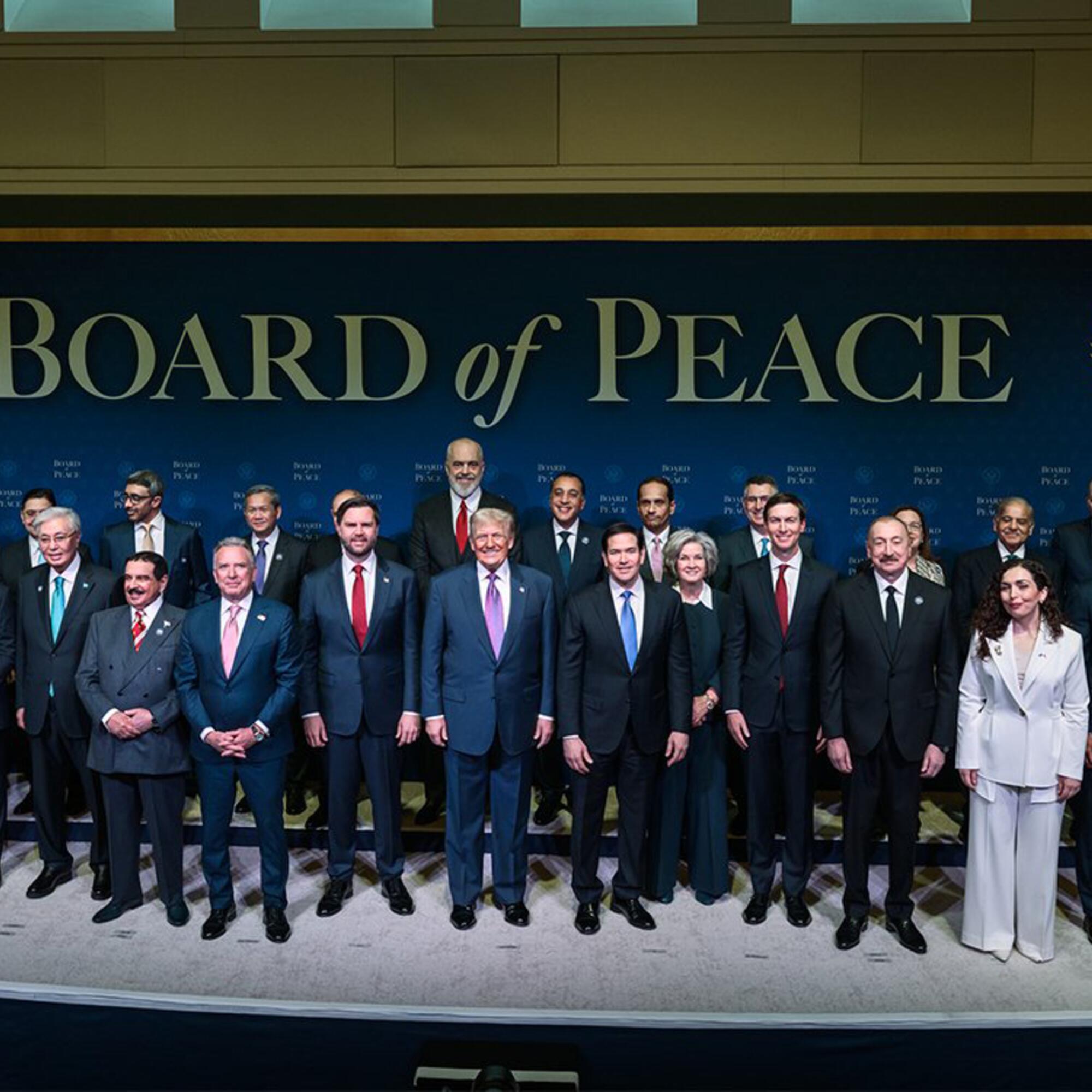Foto de equipo de la Junta de Paz de Donald Trump.
