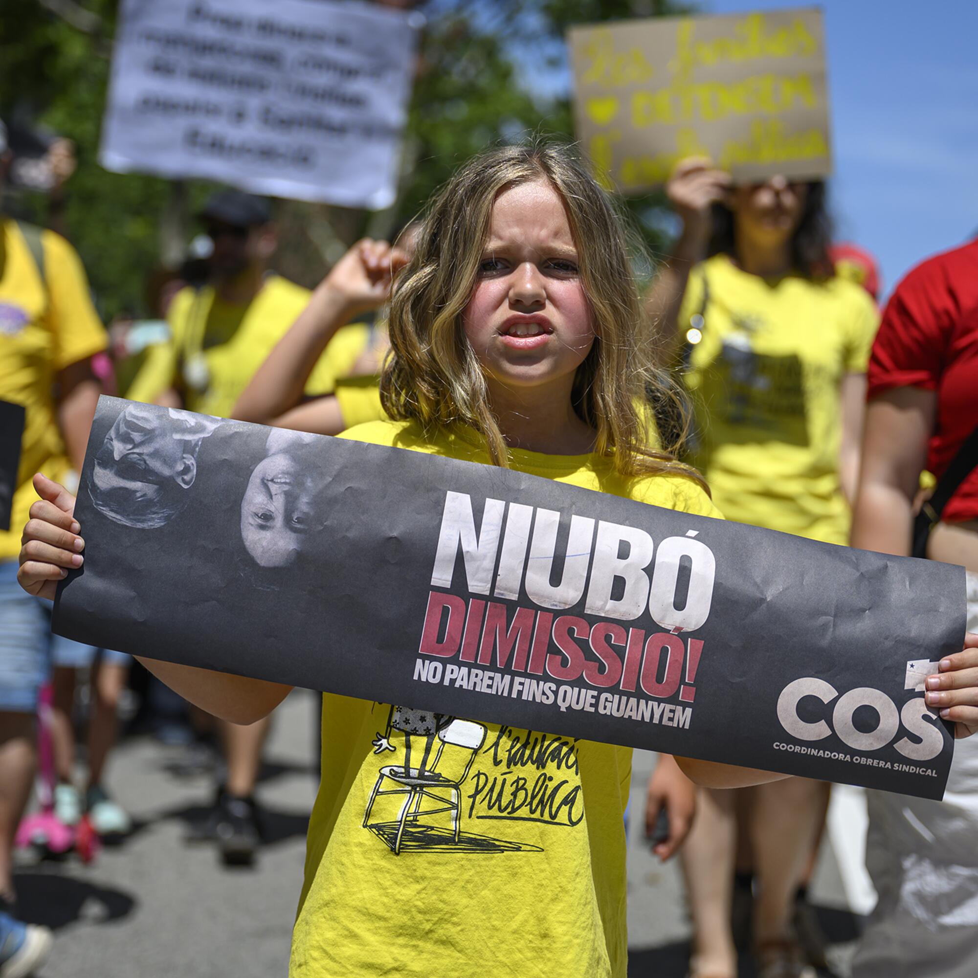 Manifestación comunidad educativa en Barcelon del 14 de junio 2026 - 16