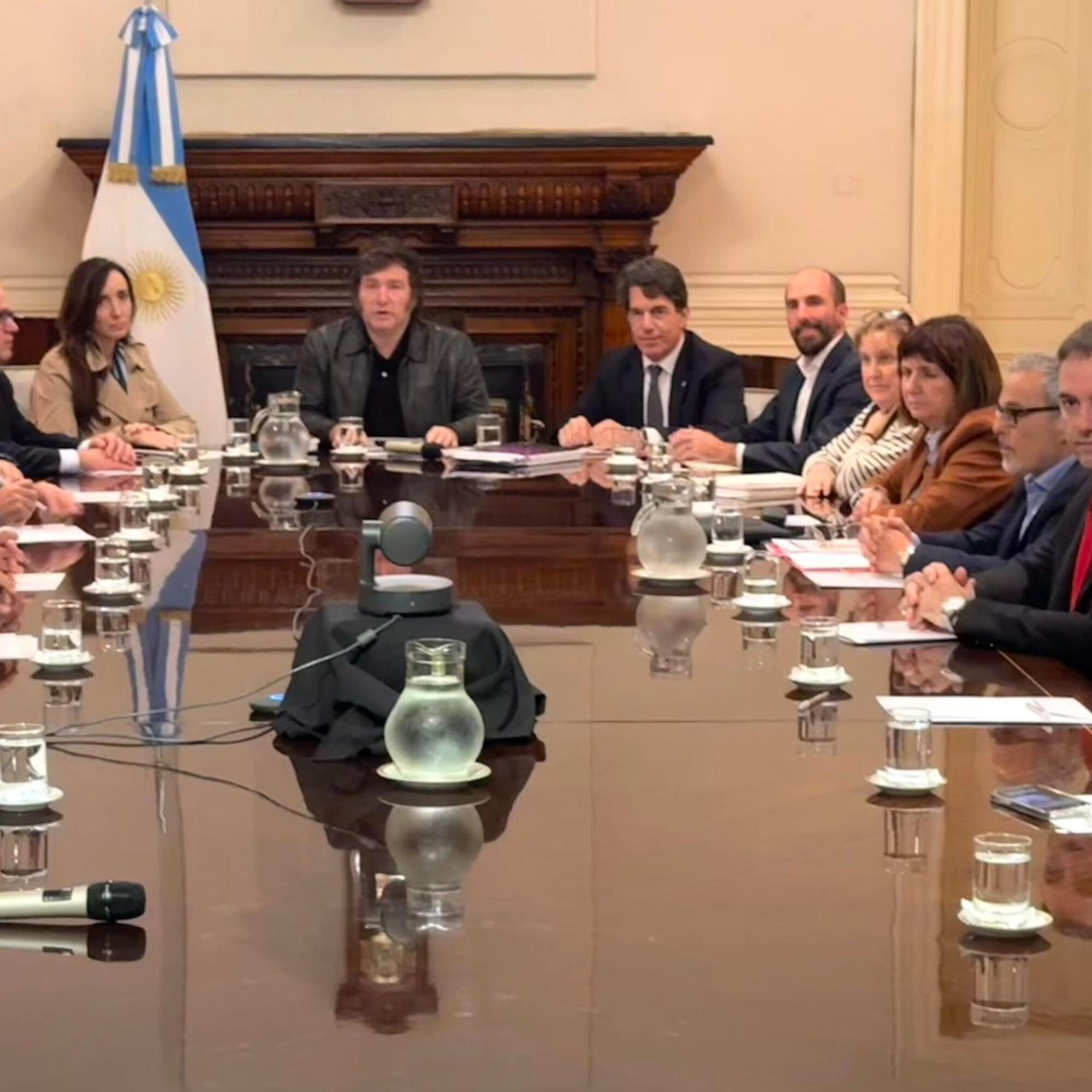 El embajador de Israel en Argentina, Eyal Sela, participó en la reunión del gabinete de Javier Milei que analizó el ataque de Irán con drones y misiles sobre Israel.