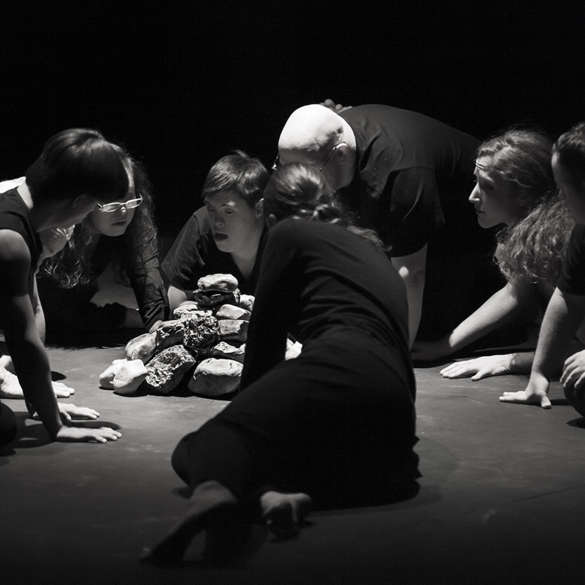 Un trabajo de danza comunitaria de la compañía Alteraciones