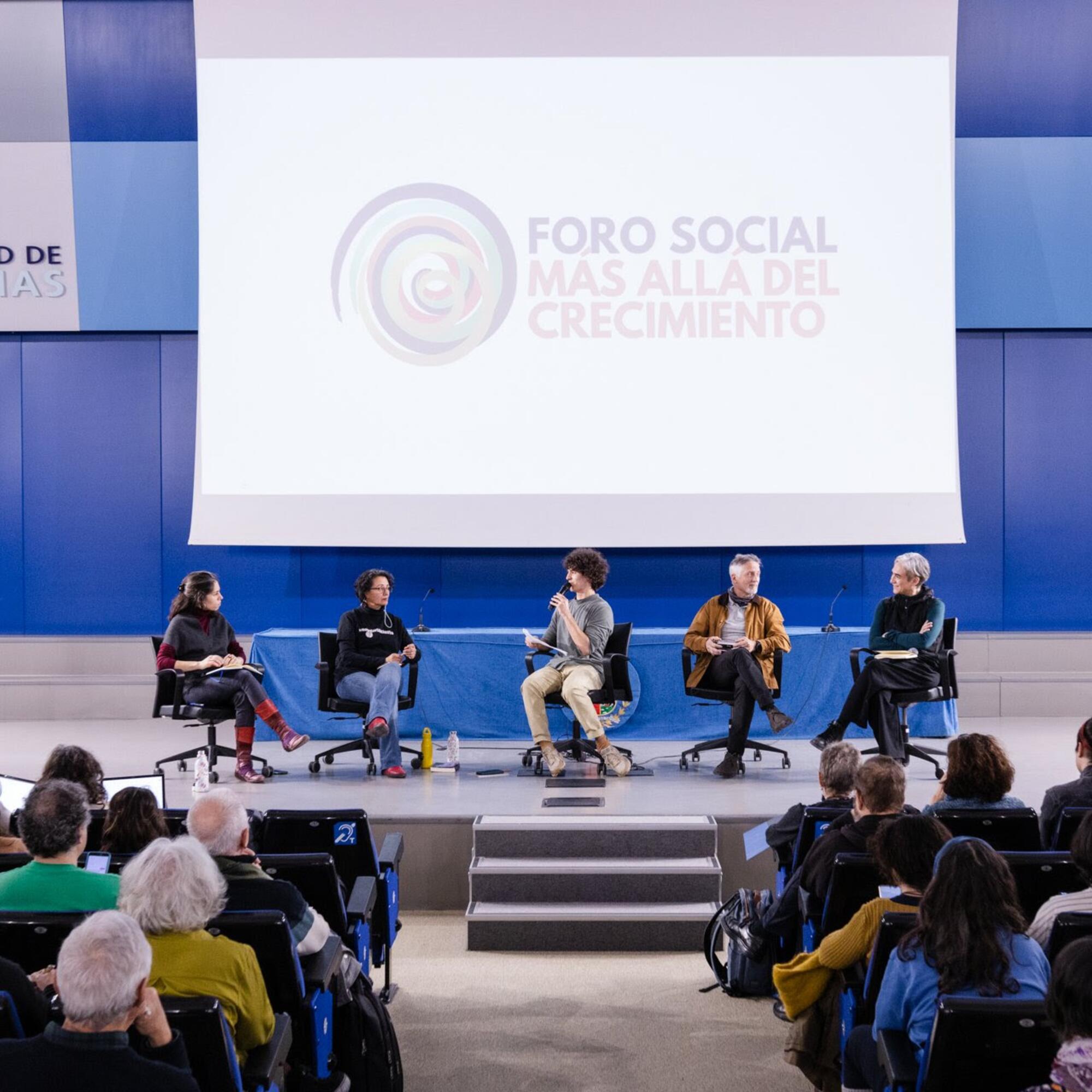 Foro Social Mas Alla del Crecimiento