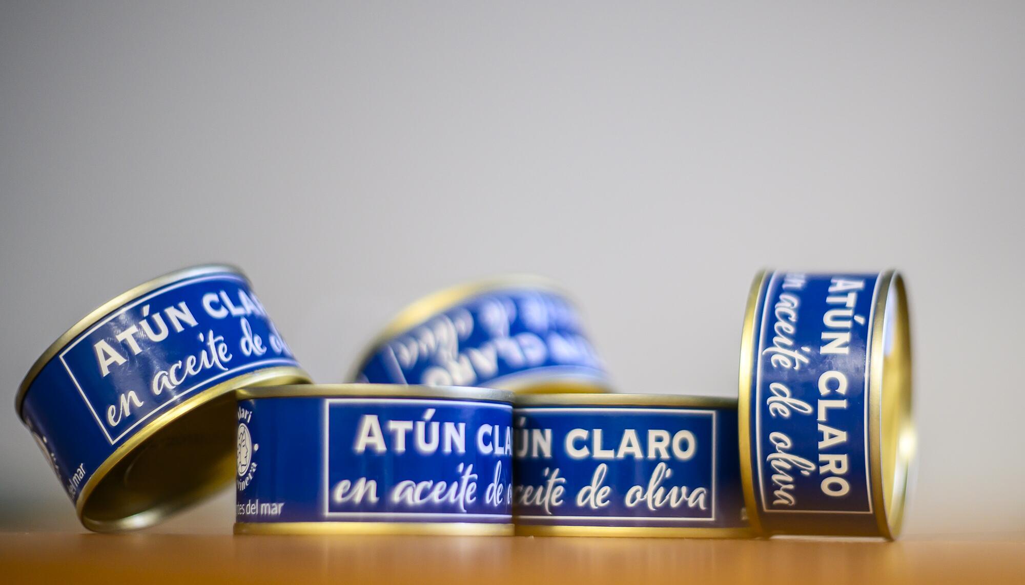 Latas de atún