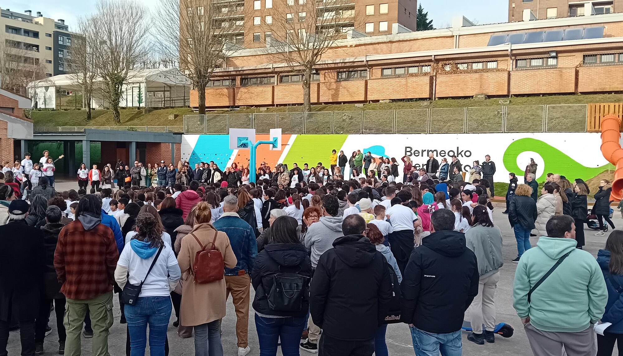 Bermeo inauguración del patio