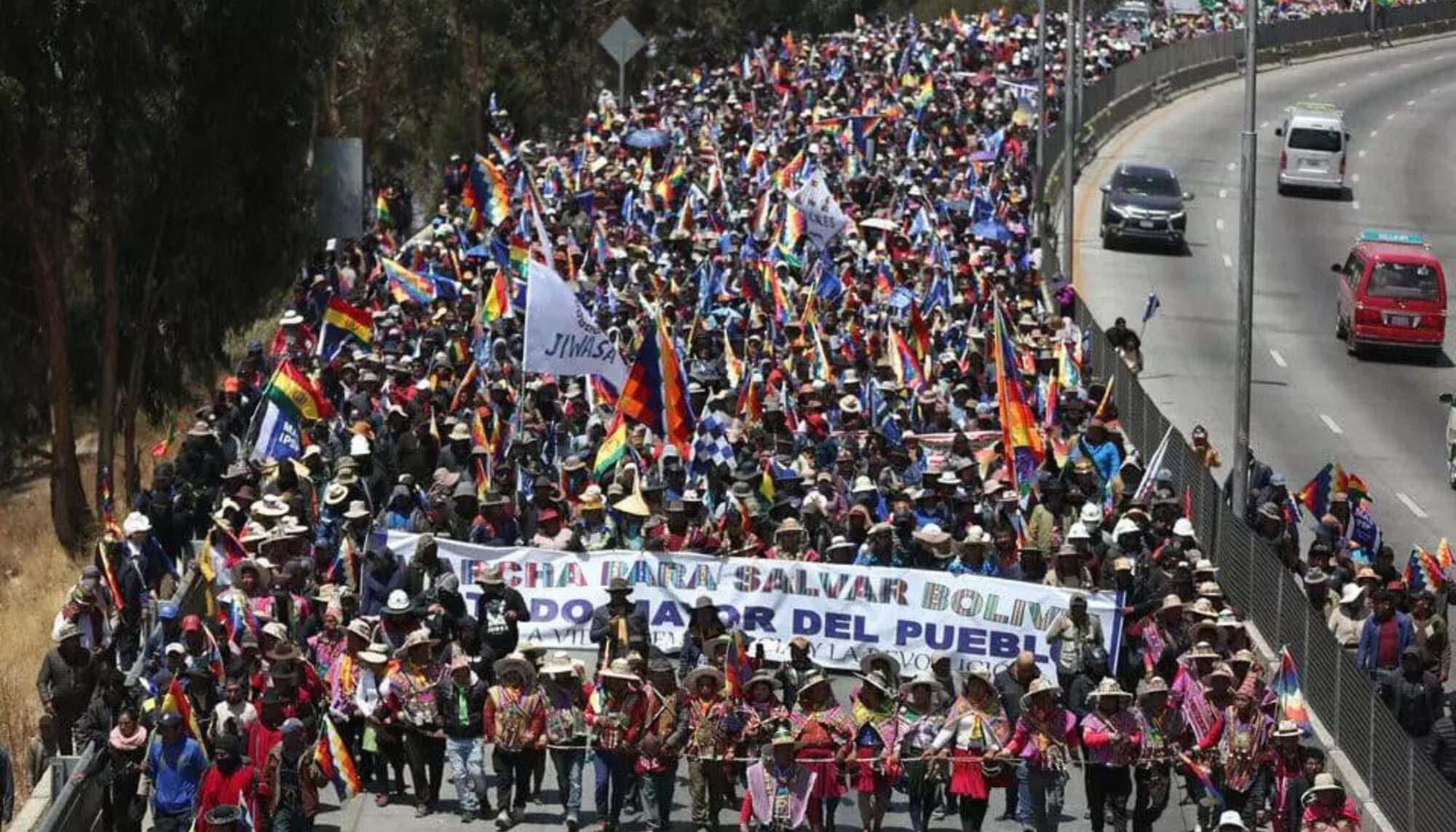 Carreteras cortadas por las manifestaciones en Bolivia.