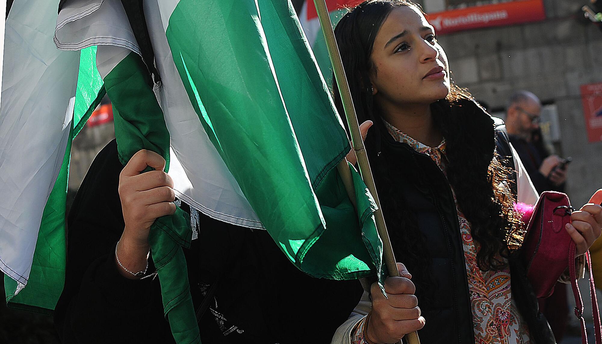 Manifestación en Vigo contra el genocidio en Gaza y en apoyo al pueblo palestino  - 1