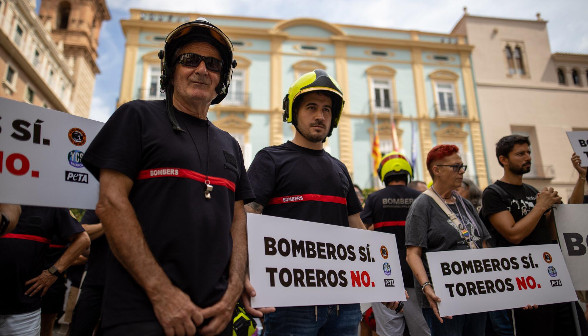 Acción Bomberos Valencia Toros - 13