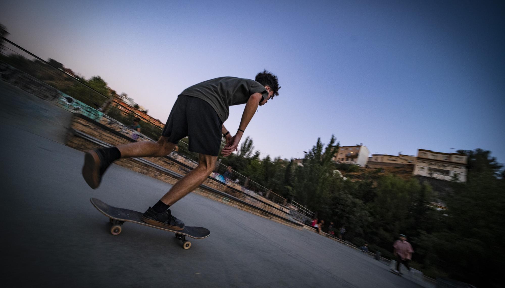 Skaters en el skatepark Bola de Oro, Granada - 10