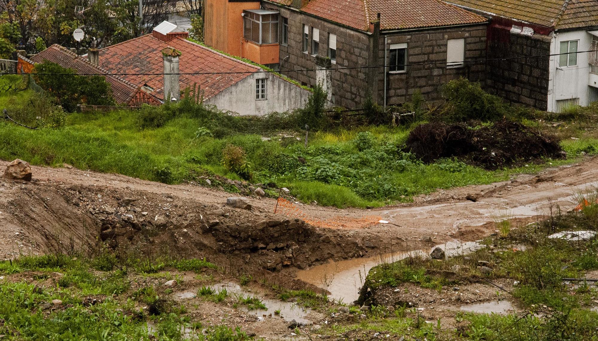 Desprendemento de terra nunha urbanización de luxo en Vigo. - 12