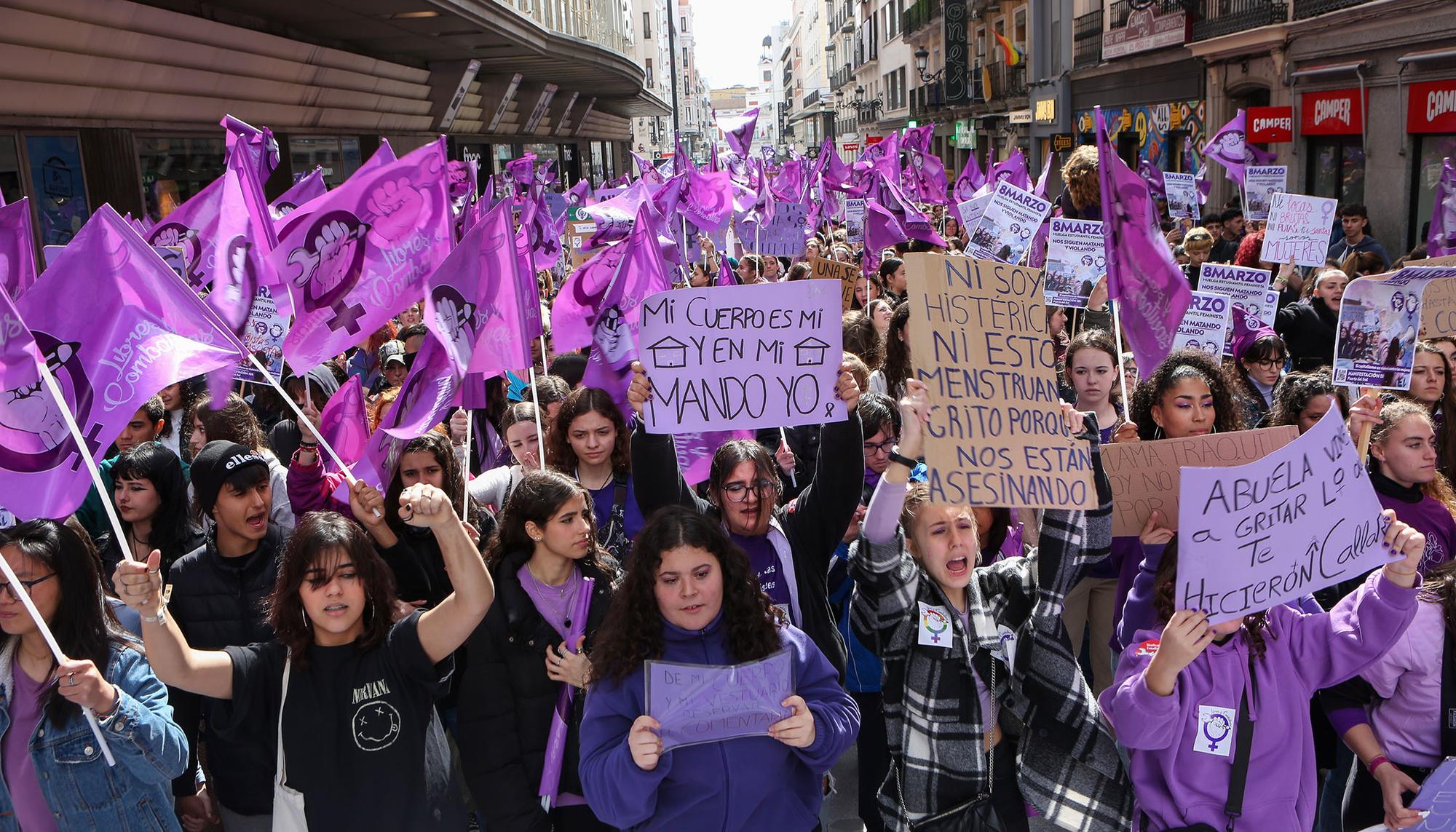 Mani 8M Huelga Estudiantil Feminista