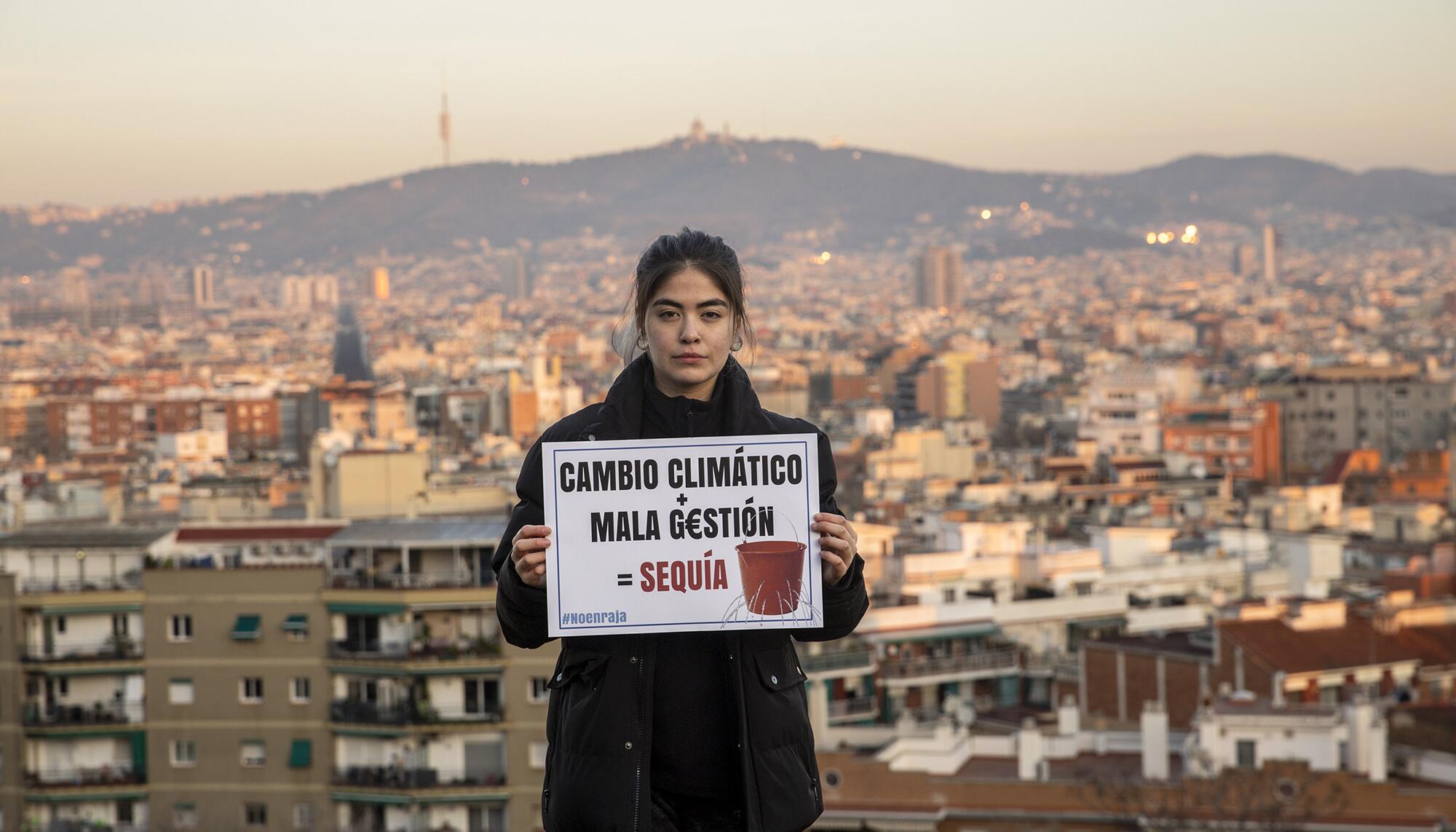 Acción Greenpeace sequía Barcelona