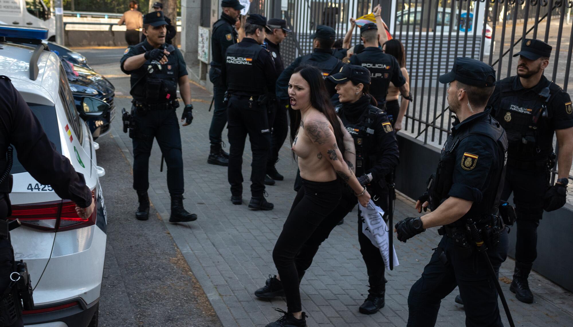 Femen terapias conversión NO USAR 2