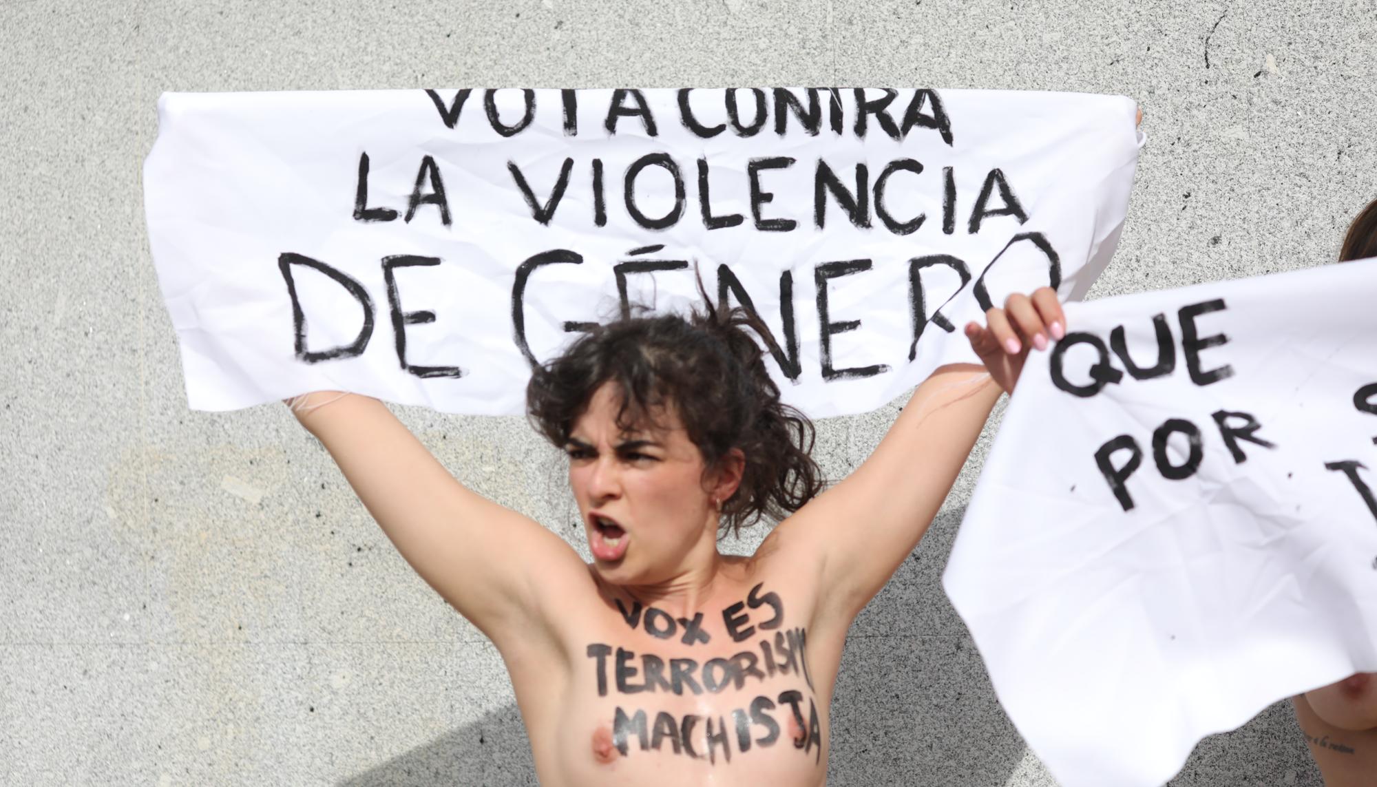 Acción Femen Vox - 3