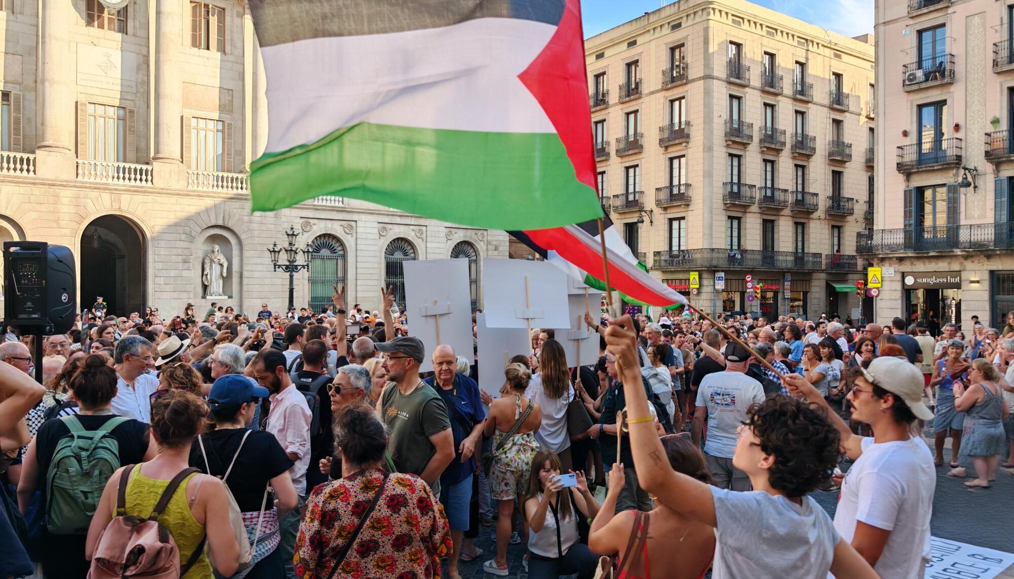 Periodistas concentración Barcelona