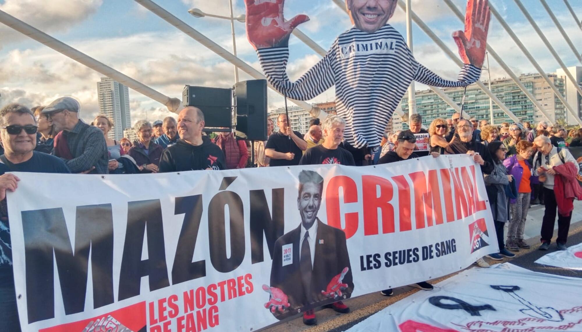 Mazon muñeco carcel