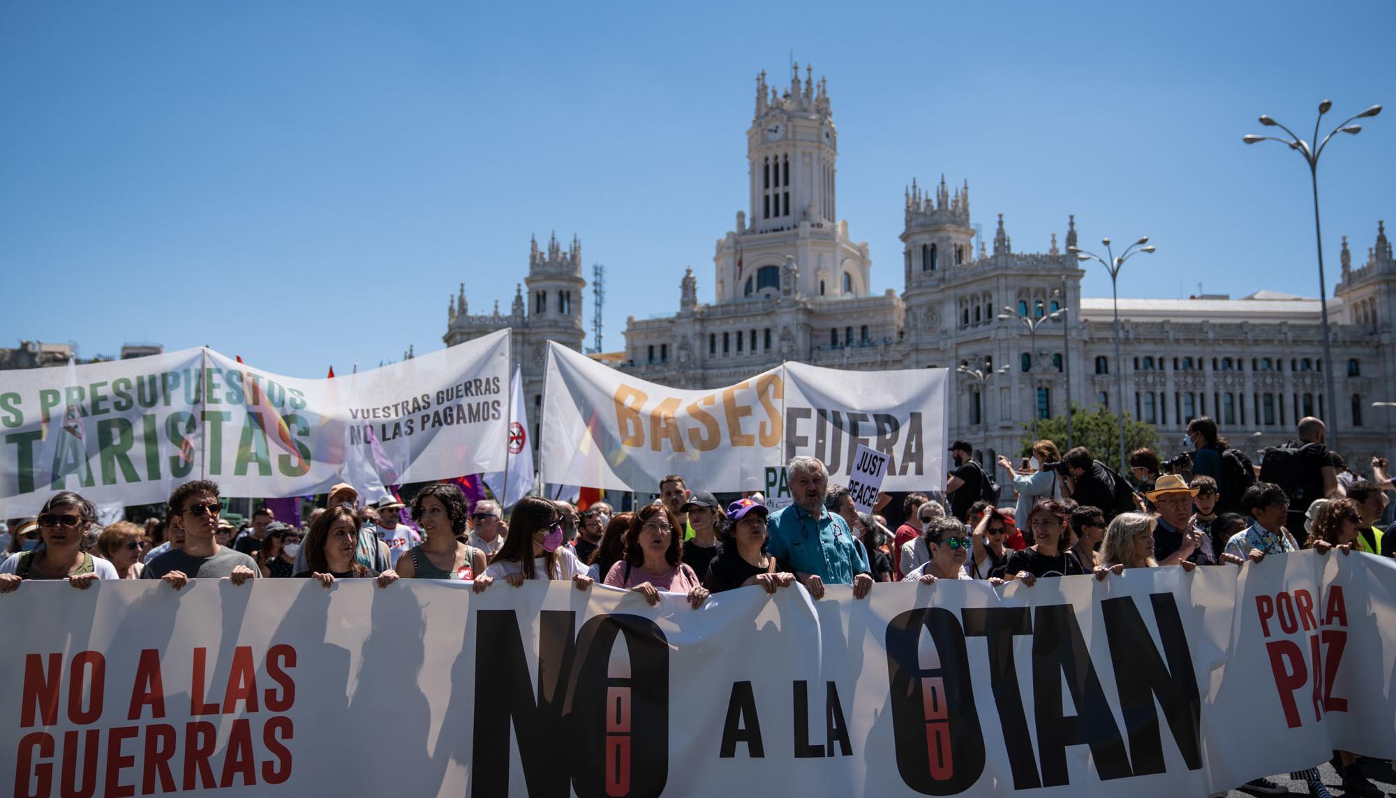 Manifestación contra la cumbre de la OTAN en Madrid - 9
