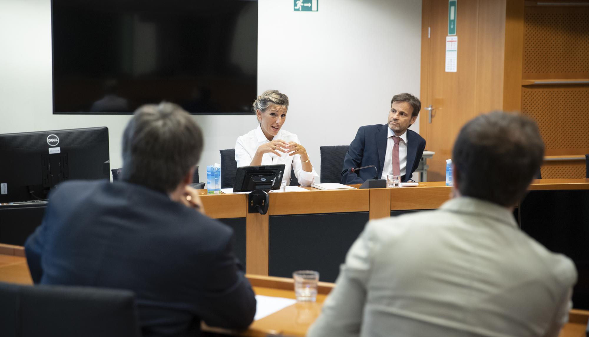 Reunión Yolanda Díaz y Carles Puigdemont  en el Parlamento Europeo - 5