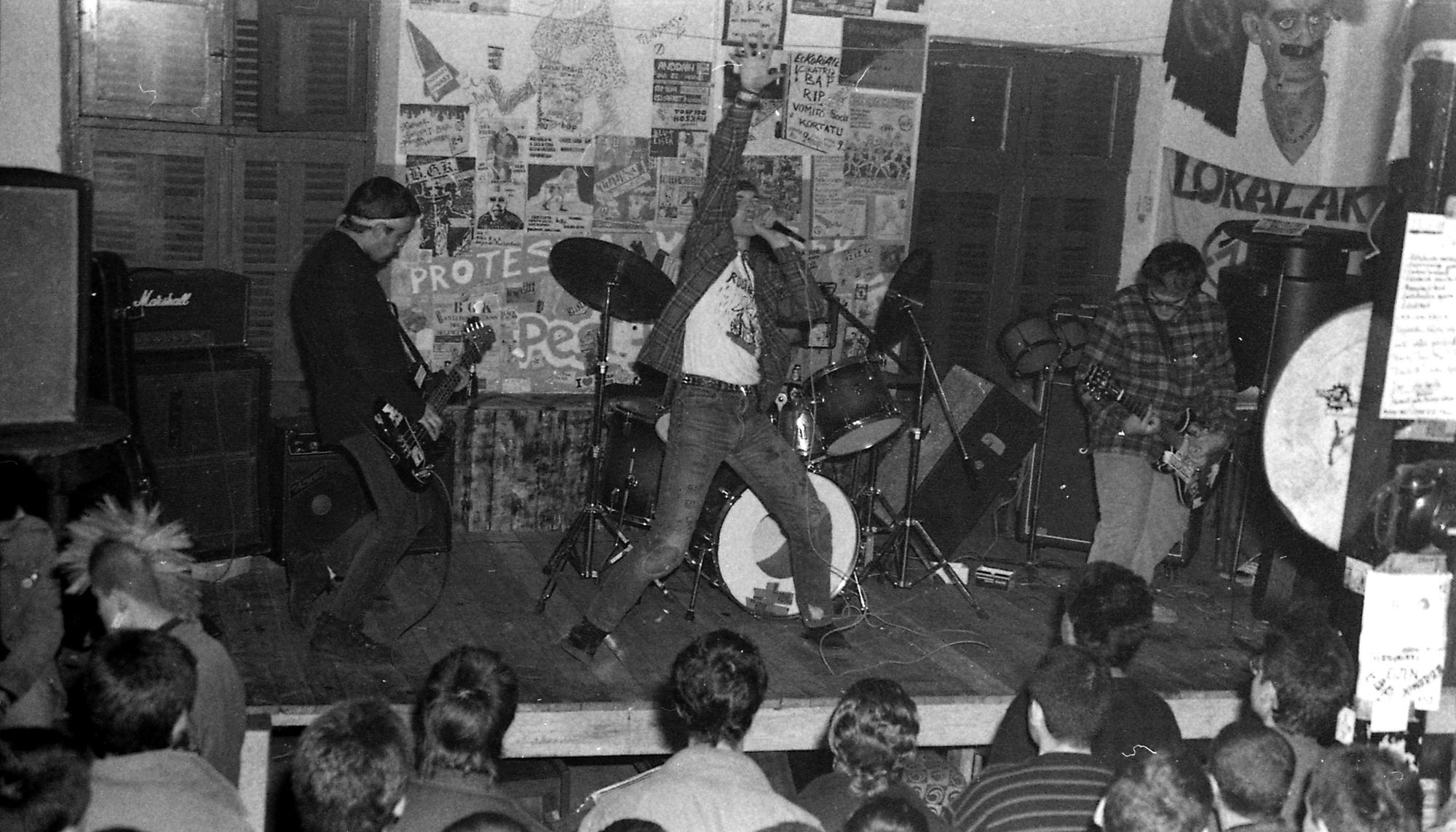 Ruido de Rabia, en concierto en Andoain en 1986
