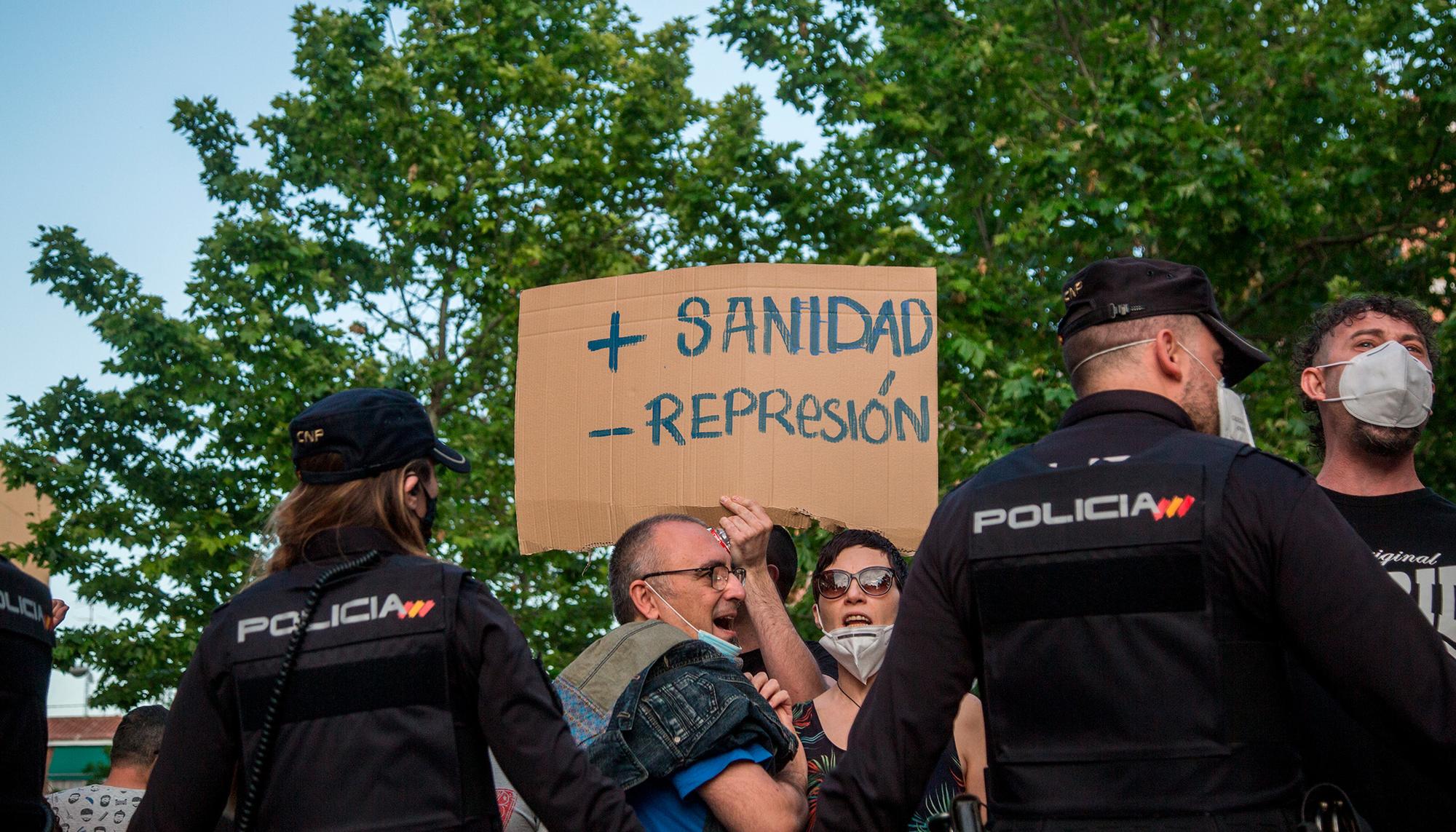 Manifestacion antifascista contra los fachas en Carabanchel 04