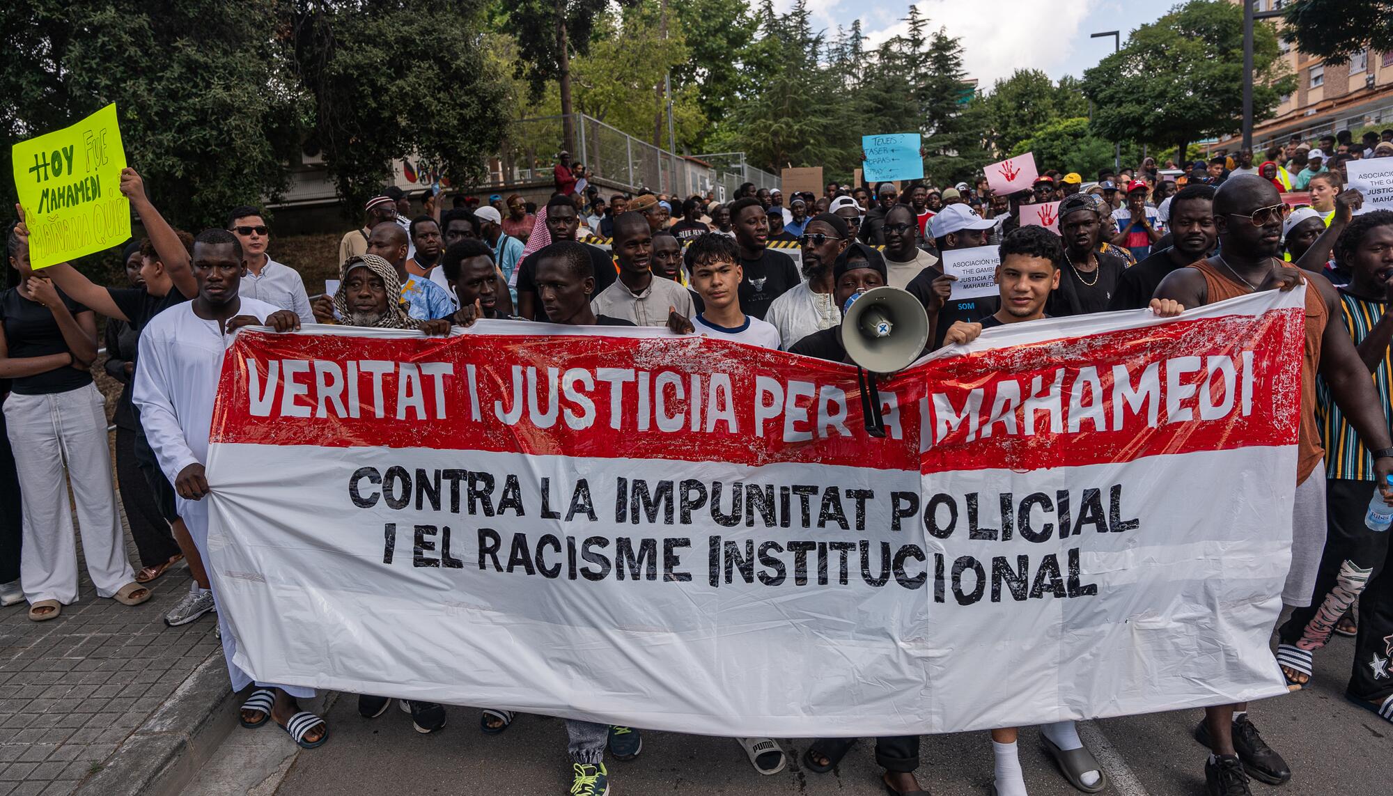 Manifestación Montornés por muerte de Mahamedi  - 2