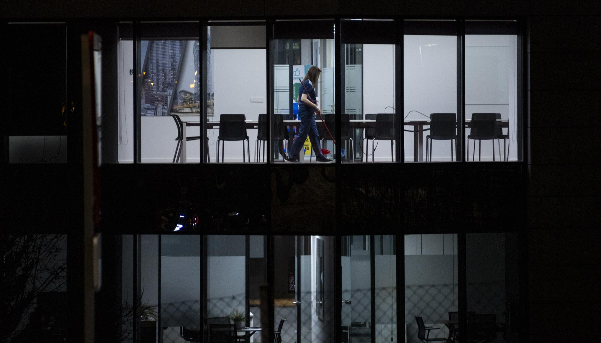 Limpiadora oficinas noche - 2