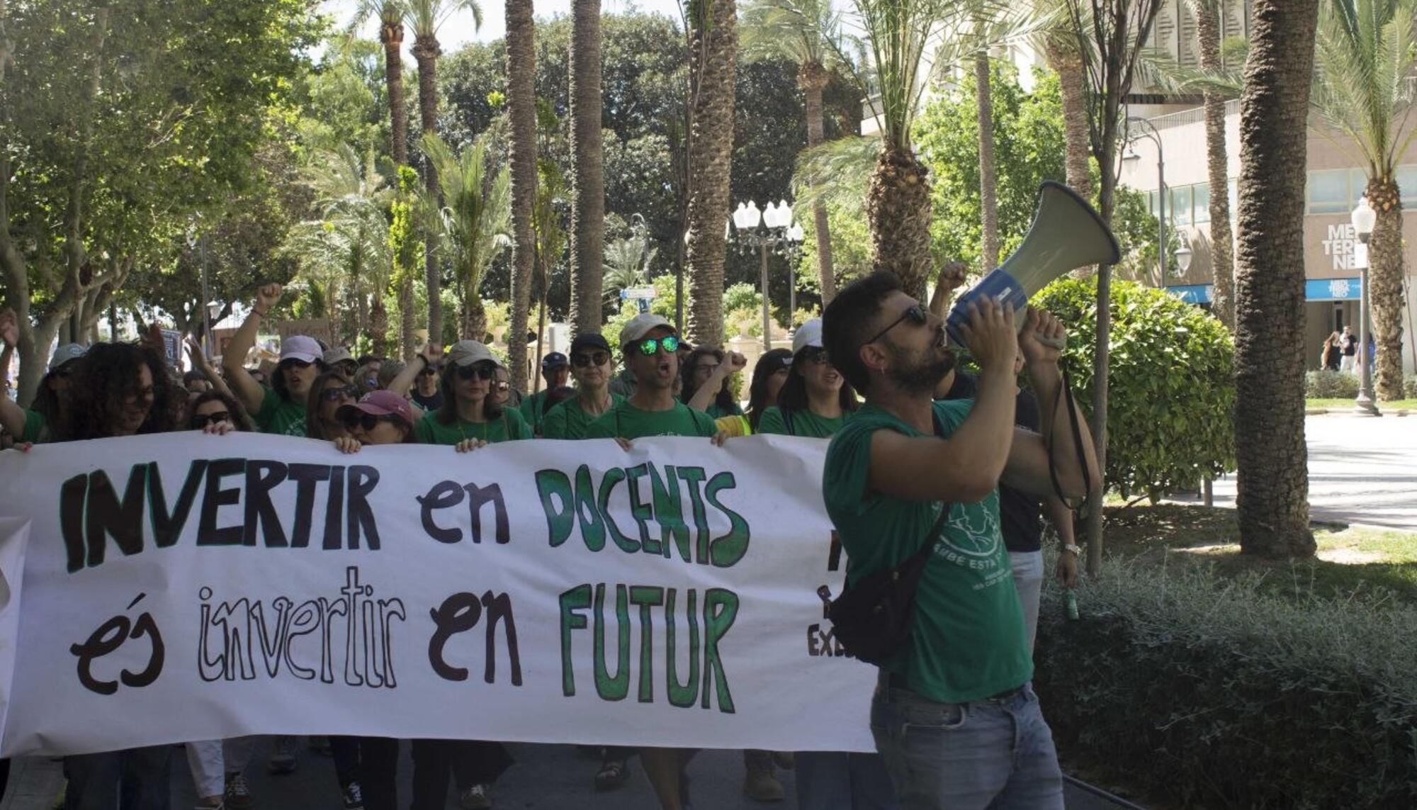Pasacalles Alacant huelga indefinida  educación