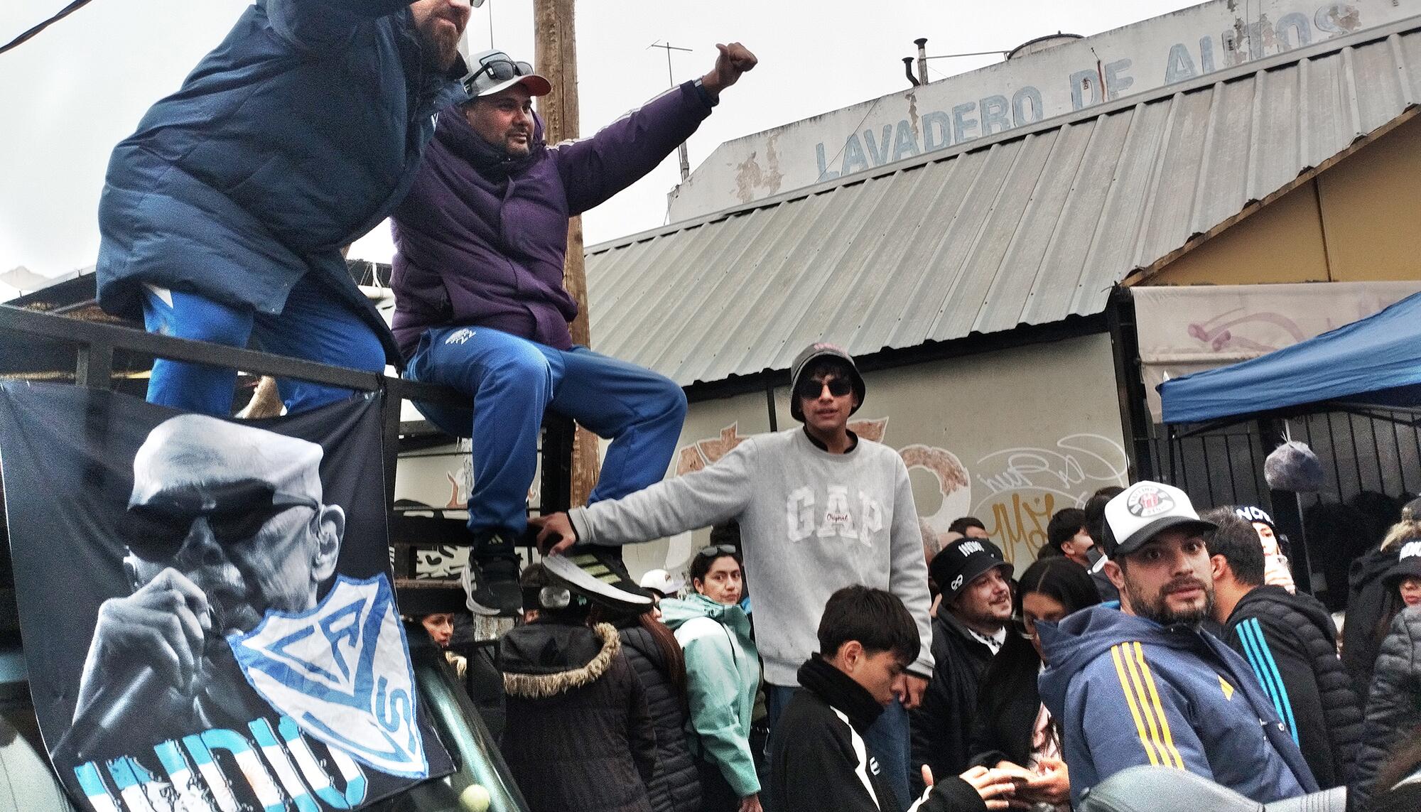Despedida multitudinaria del Indio Solari.
