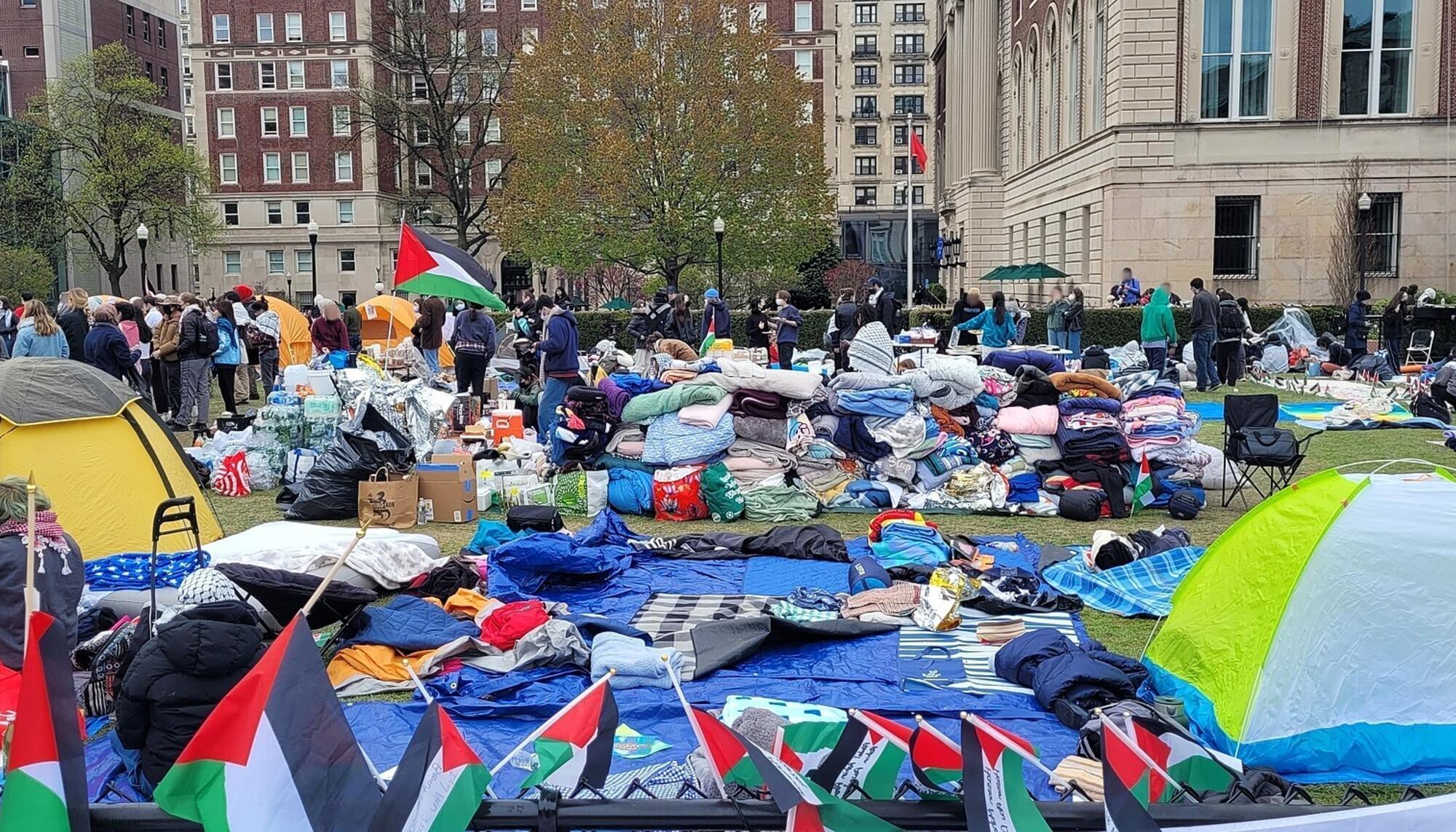 Campamento de solidaridad con Gaza en la Universidad de Columbia. Dos de los participantes en estas protestas han sido detenidos y en proceso de deportación.