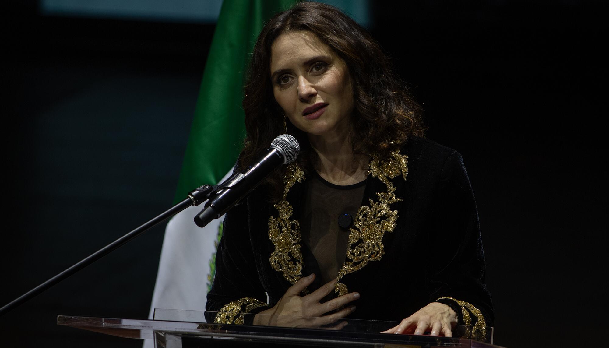 Ayuso México - 13