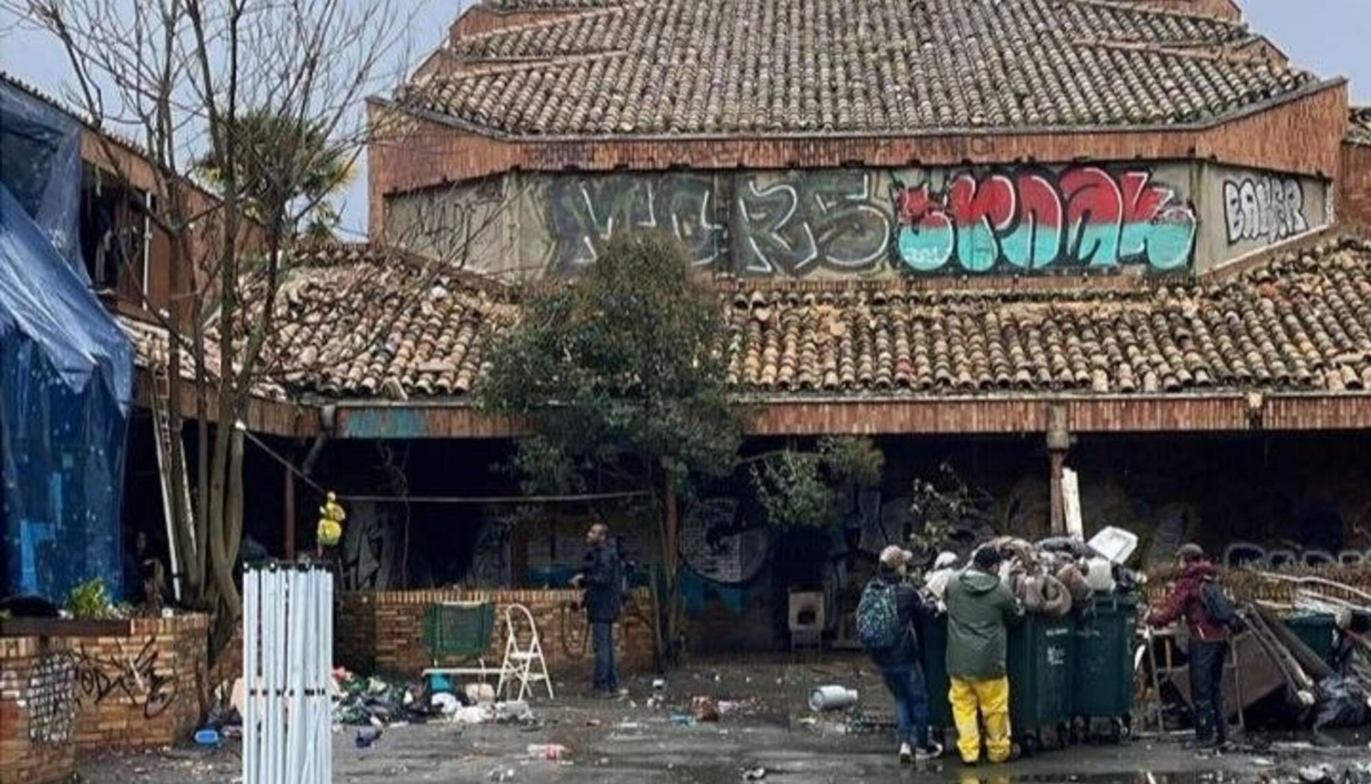 Auzolan de limpieza en el Convento de Aranzadi (Iruña/Pamplona)