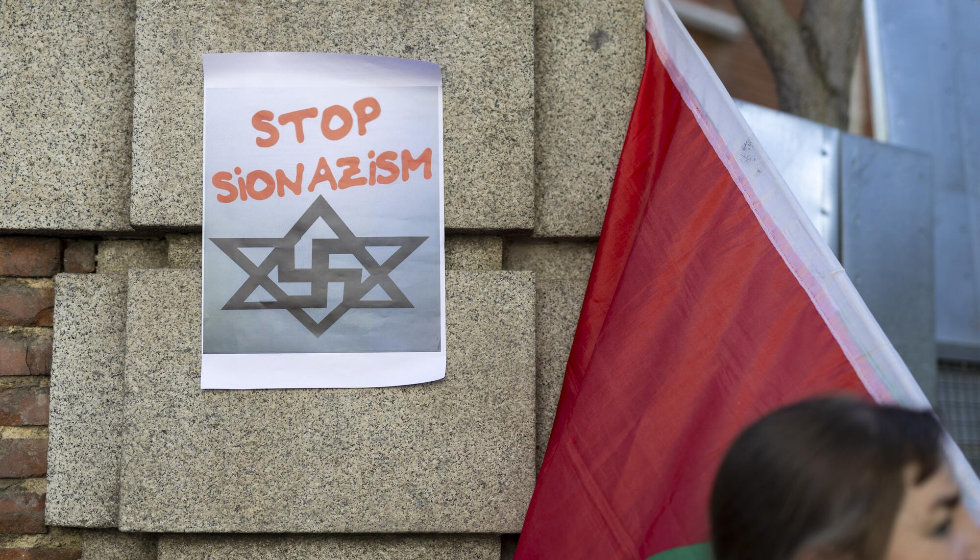 Cacerolada frente a la Embajada de  Israel - 6