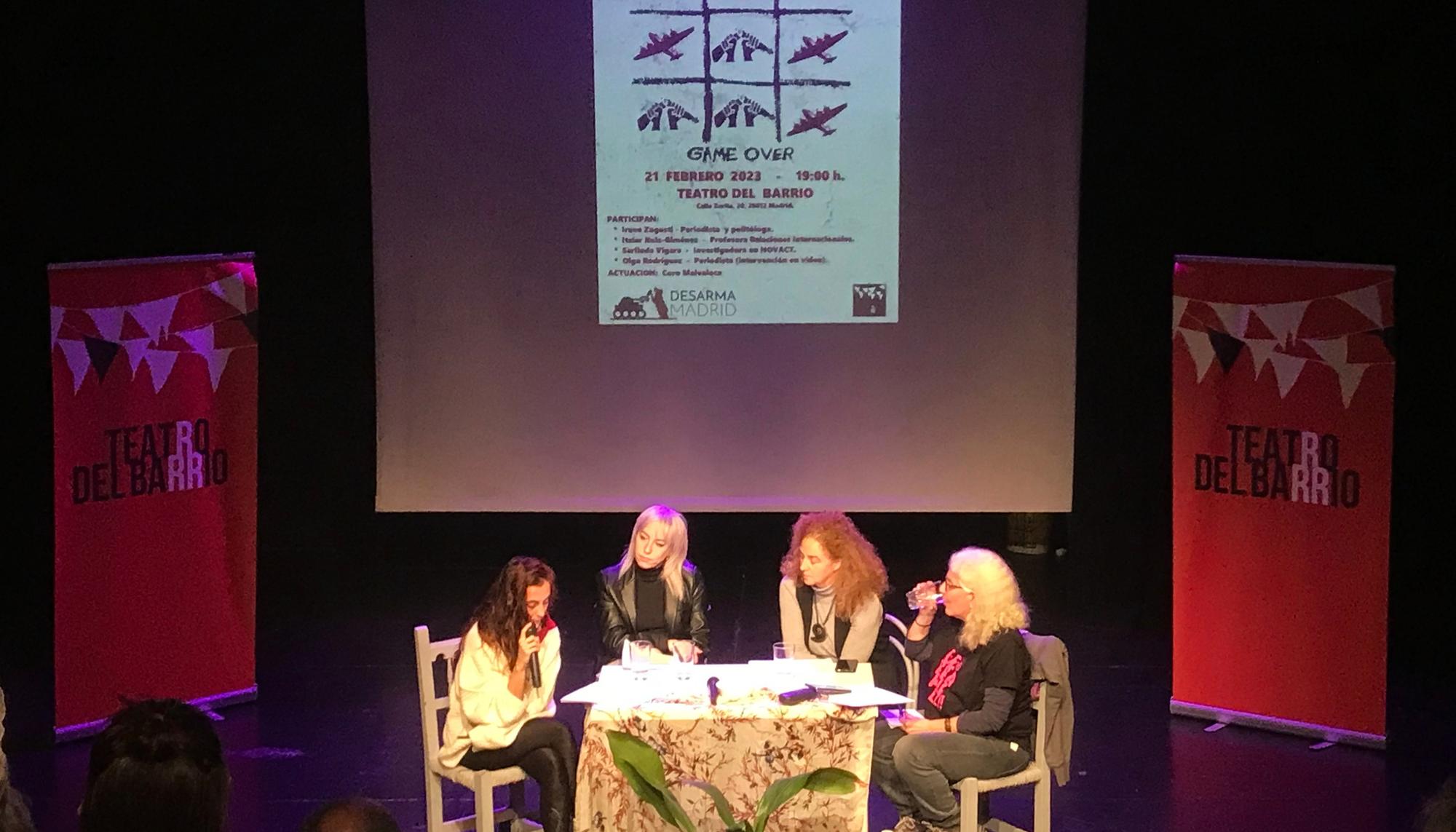 Mesa redonda contra la guerra. Teatro del Barrio