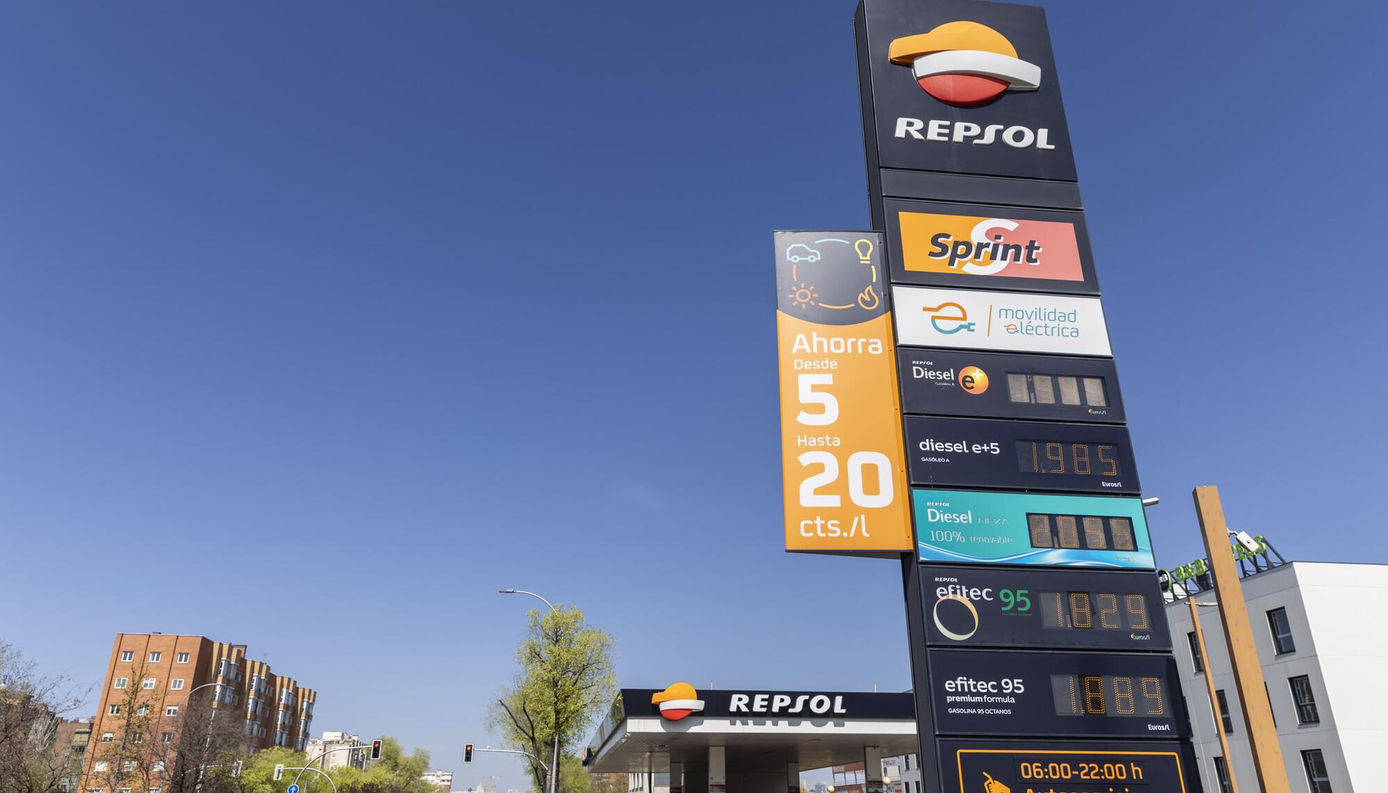 Gasolinera Repsol Villaverde - 2