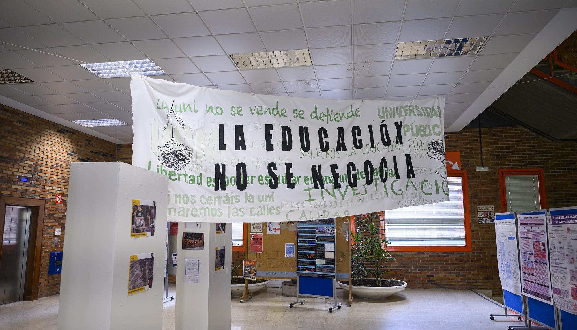 Facultad Políticas - 1