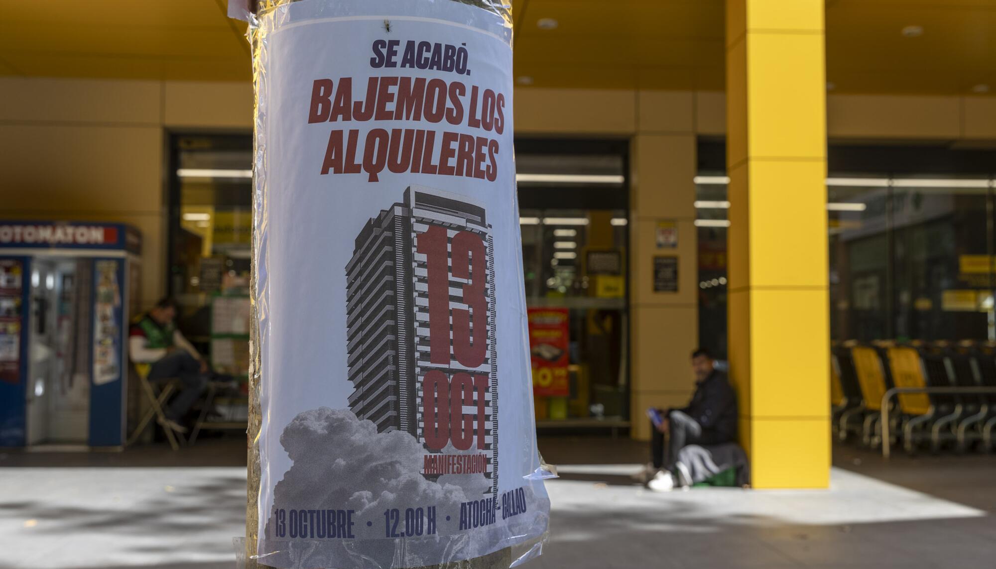 Carteles vivienda manifestación alquiler