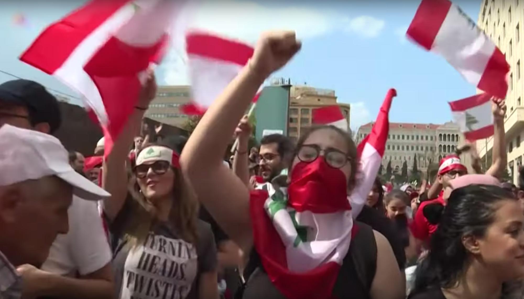 Captura de pantalla de las protestas en Beirut, Libano.