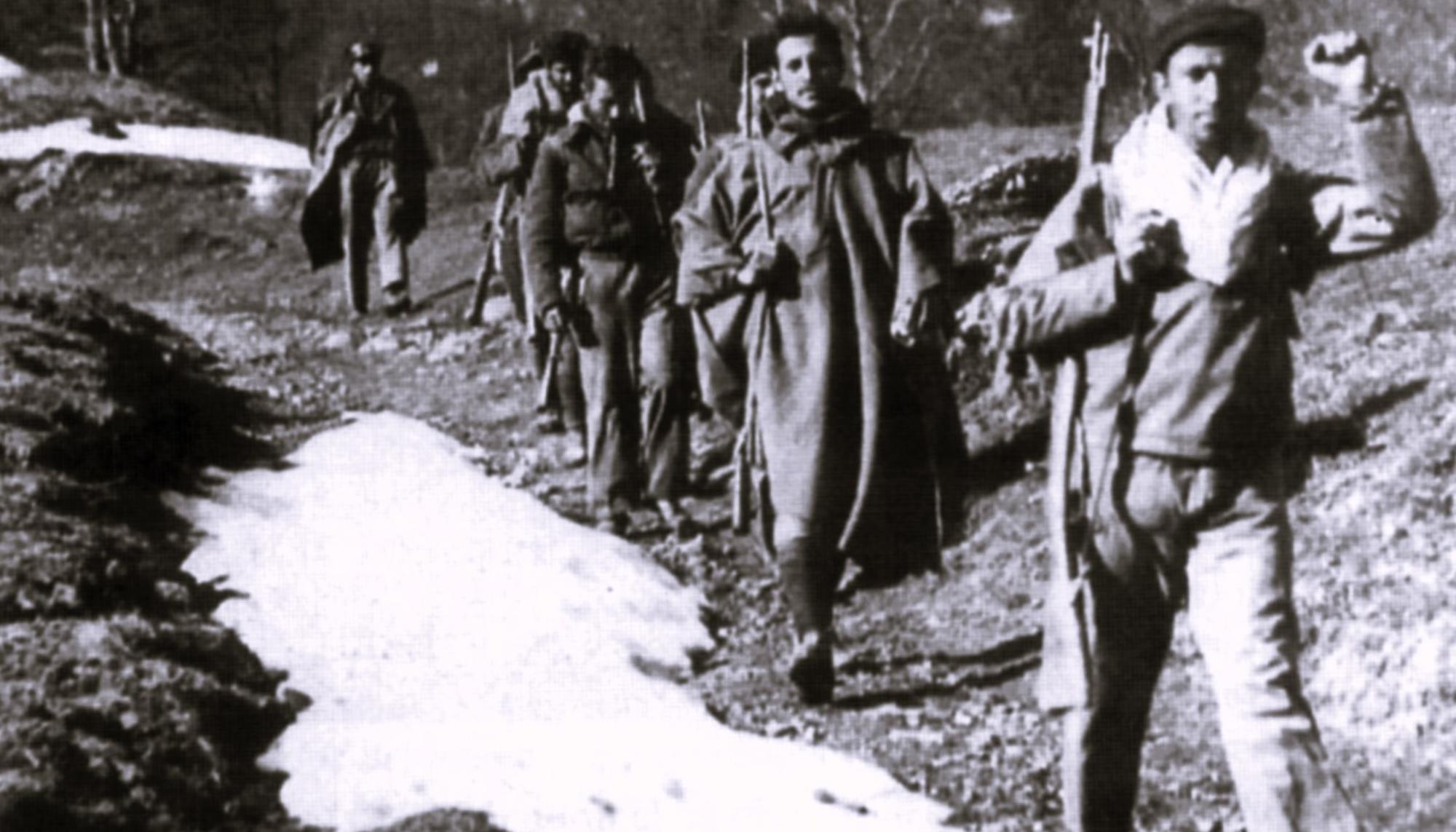 Partidas guerrilleras cruzando el Pirineo