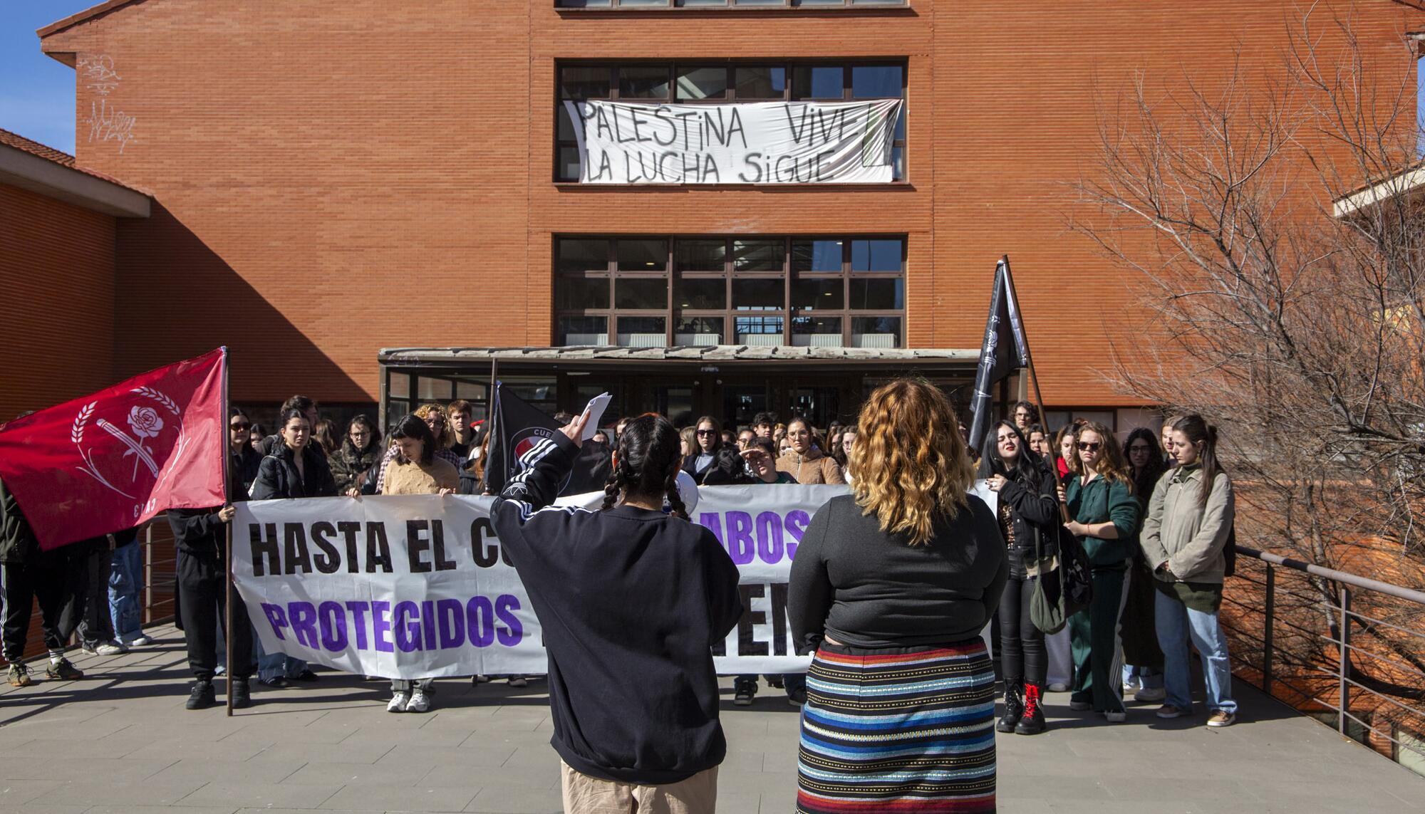 Concentración Violencia sexual UCLM 1