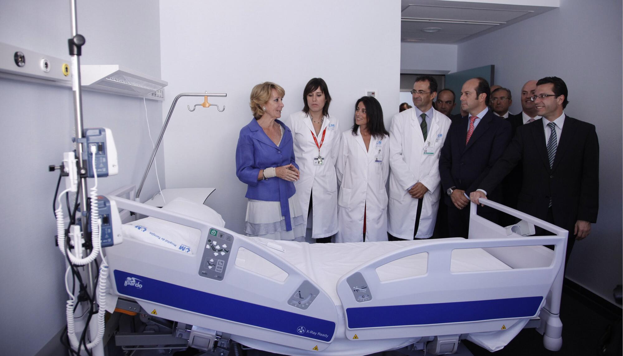Esperanza Aguirre Hospital de Torrejon