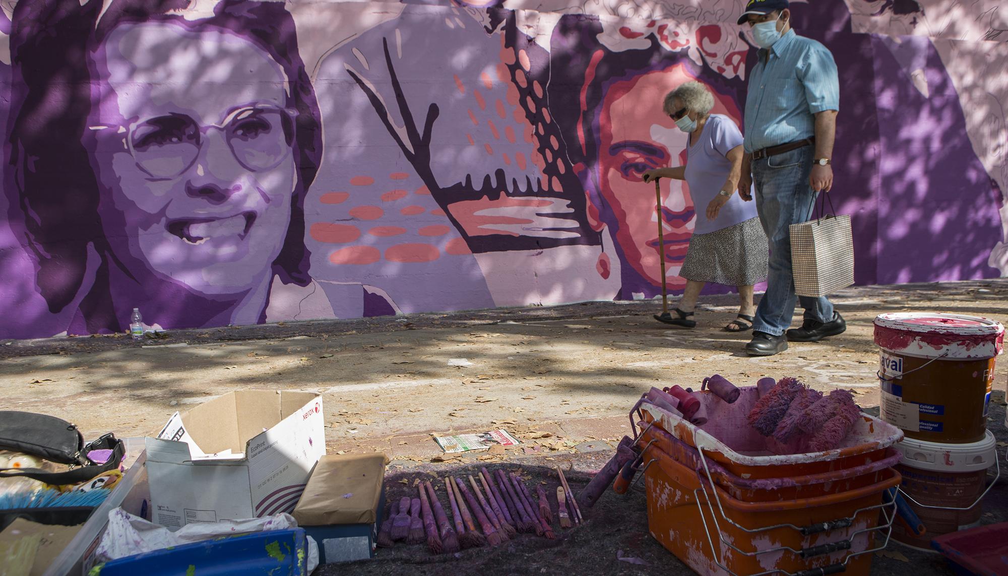 Reconstrucción del mural feminista de La Concepción en Ciudad Lineal, Madrid - 11