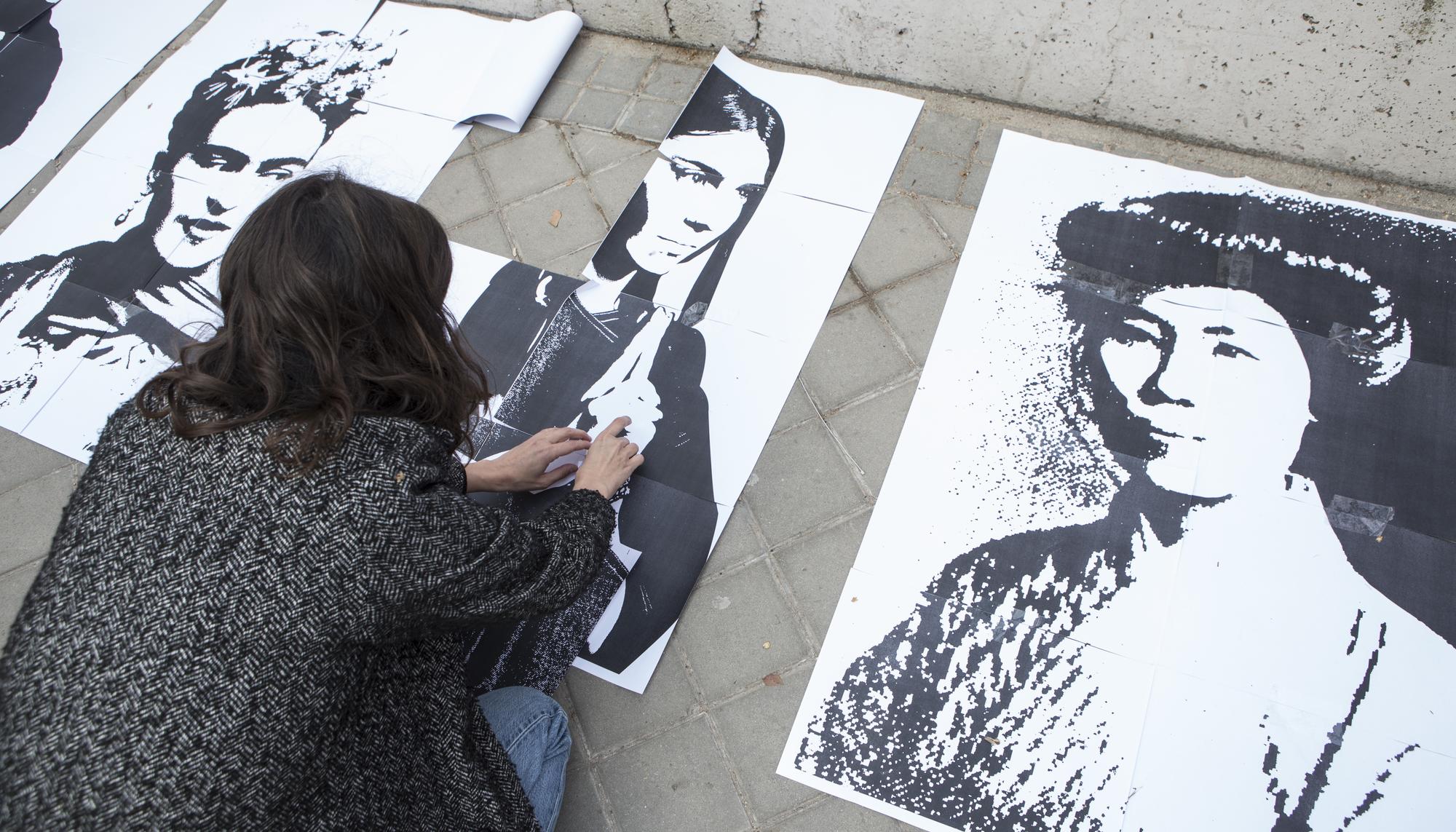 concentración frente al mural feminista vandalizado el 8M en Madrid - 6