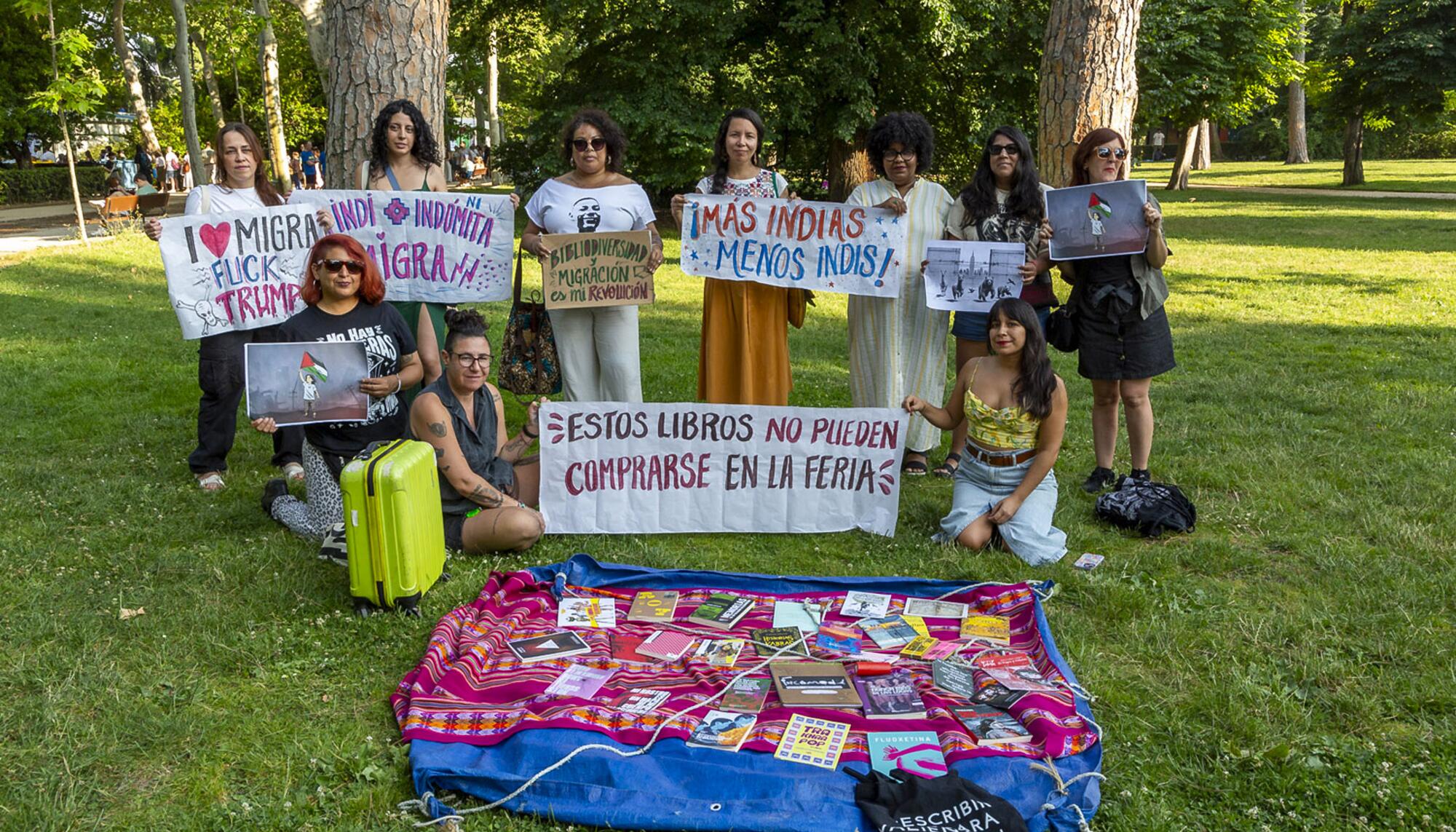 Acción anticolonial Feria del Libro  - 4