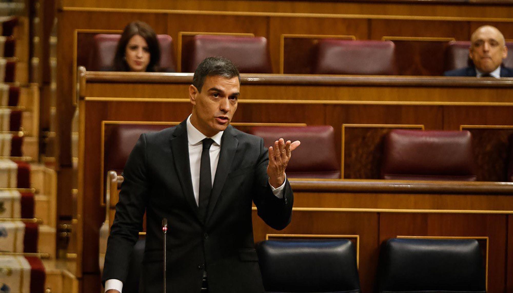 El presidente del Gobierno, Pedro Sánchez, durante su intervención en la sesión de control en el Congreso de los Diputados